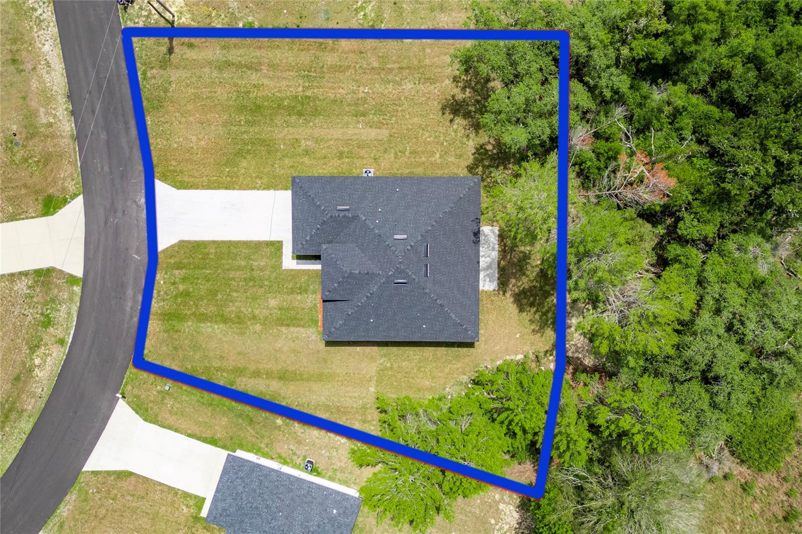 Image 31 of 39 For 16852 41st Avenue Road