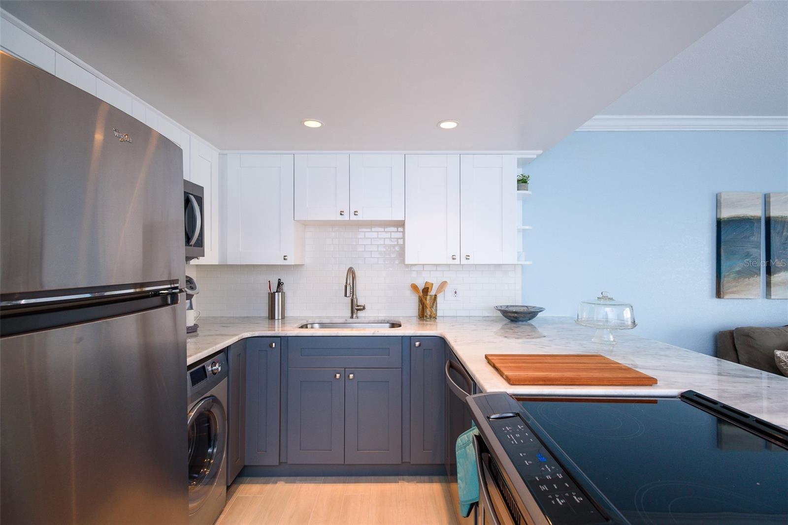 Image 11 of 32 For 18650 Gulf Boulevard 604