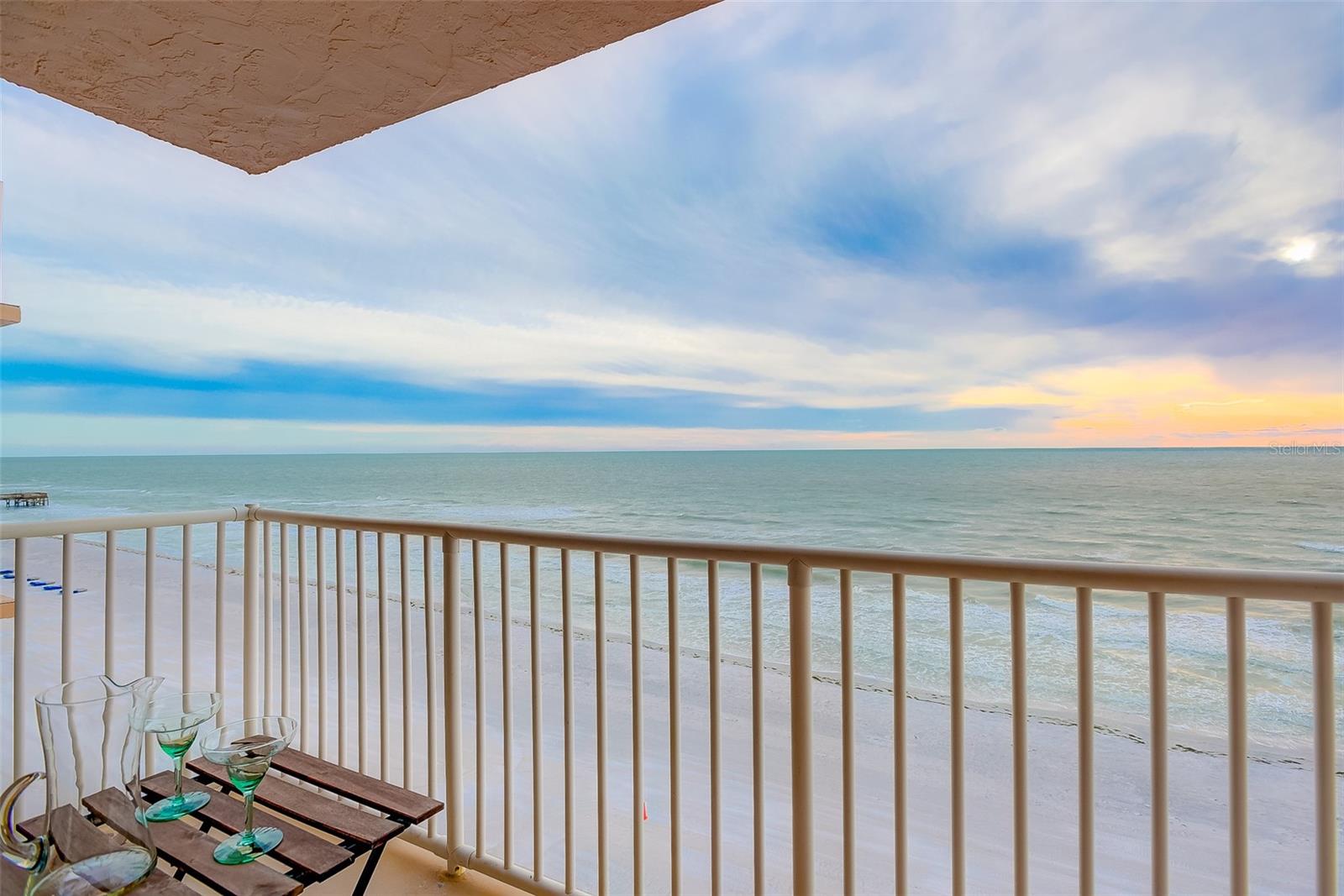 Image 16 of 32 For 18650 Gulf Boulevard 604