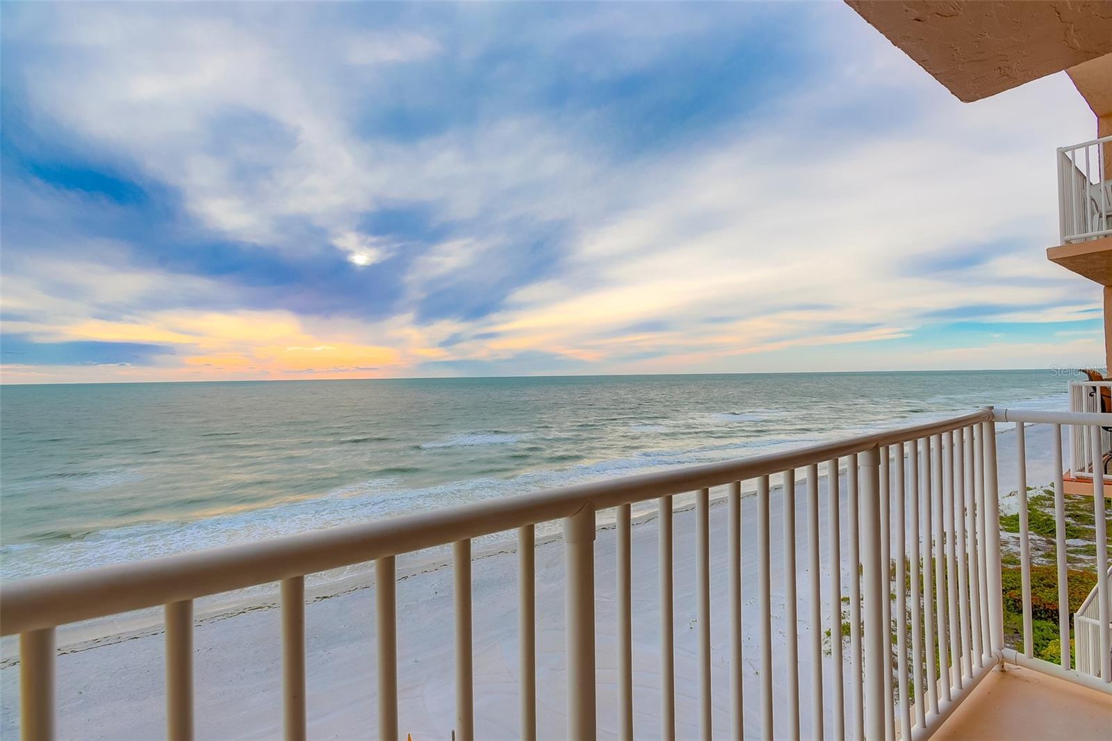 Image 18 of 32 For 18650 Gulf Boulevard 604
