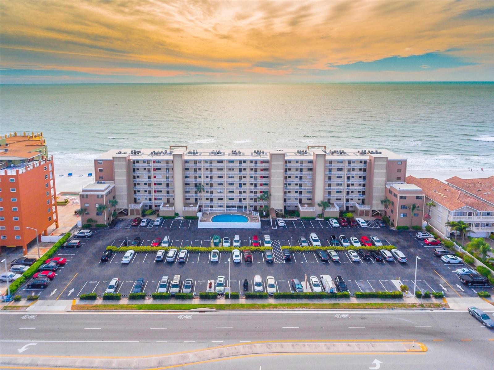 Image 31 of 32 For 18650 Gulf Boulevard 604