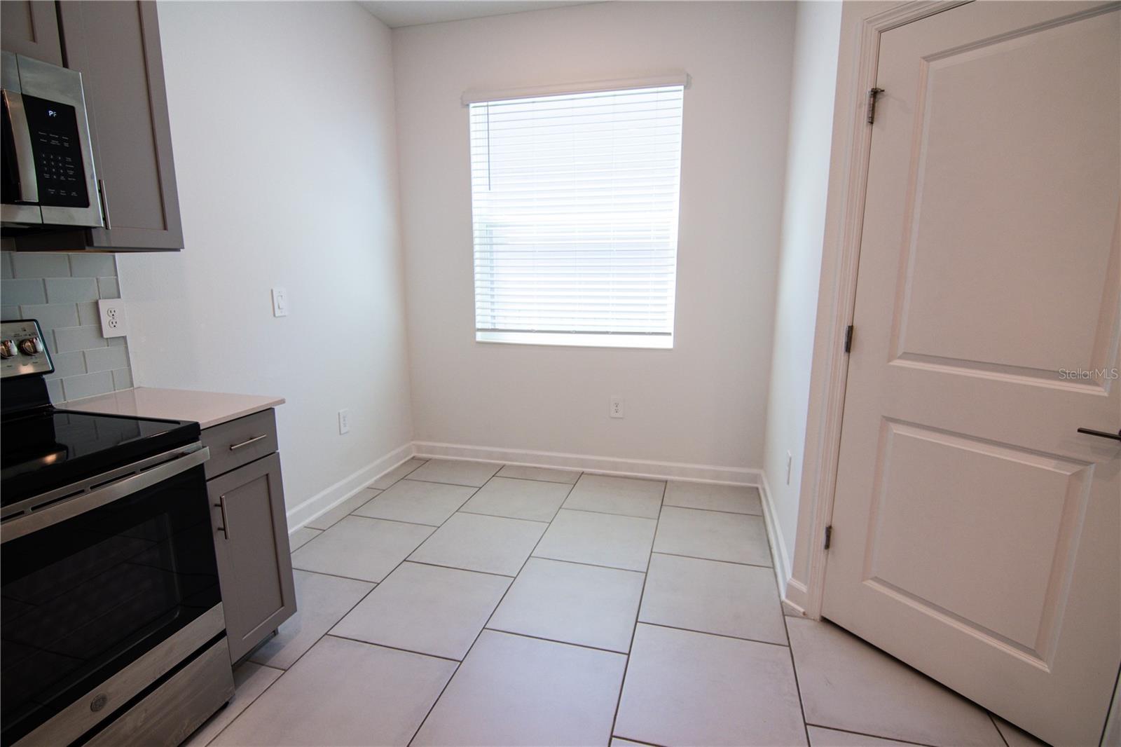 Image 30 of 58 For 2946 Camden Way