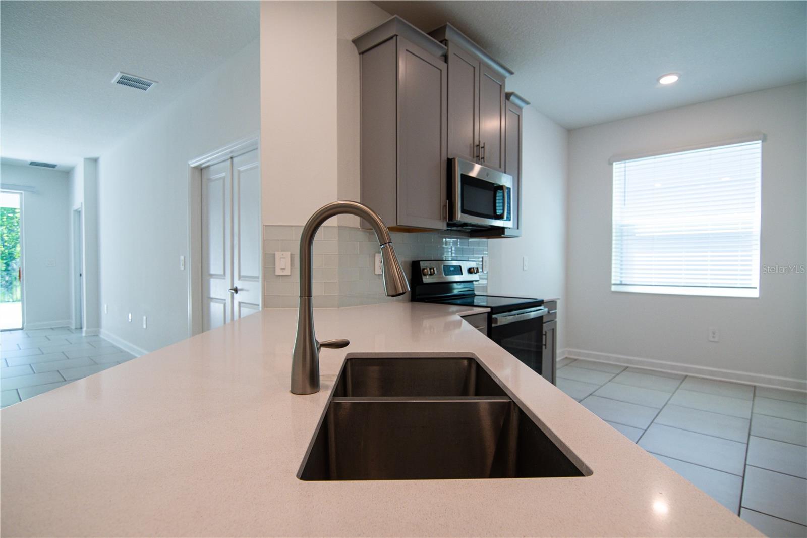 Image 31 of 58 For 2946 Camden Way