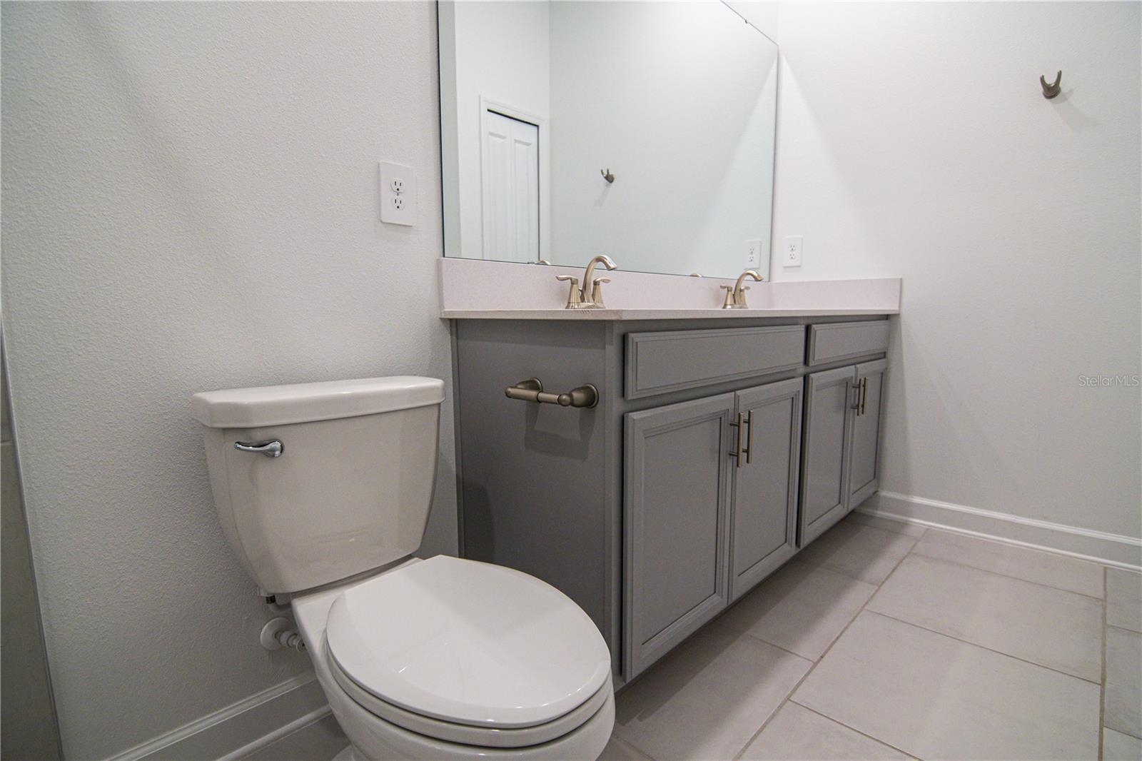 Image 48 of 58 For 2946 Camden Way