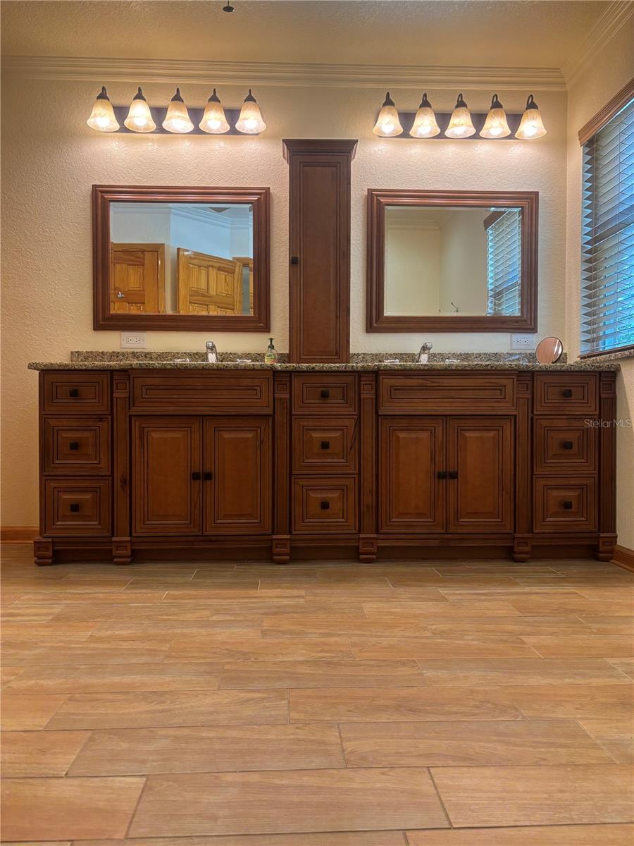Image 28 of 46 For 8632 Tarragon Drive