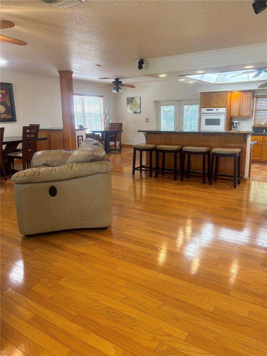 Image 5 of 46 For 8632 Tarragon Drive