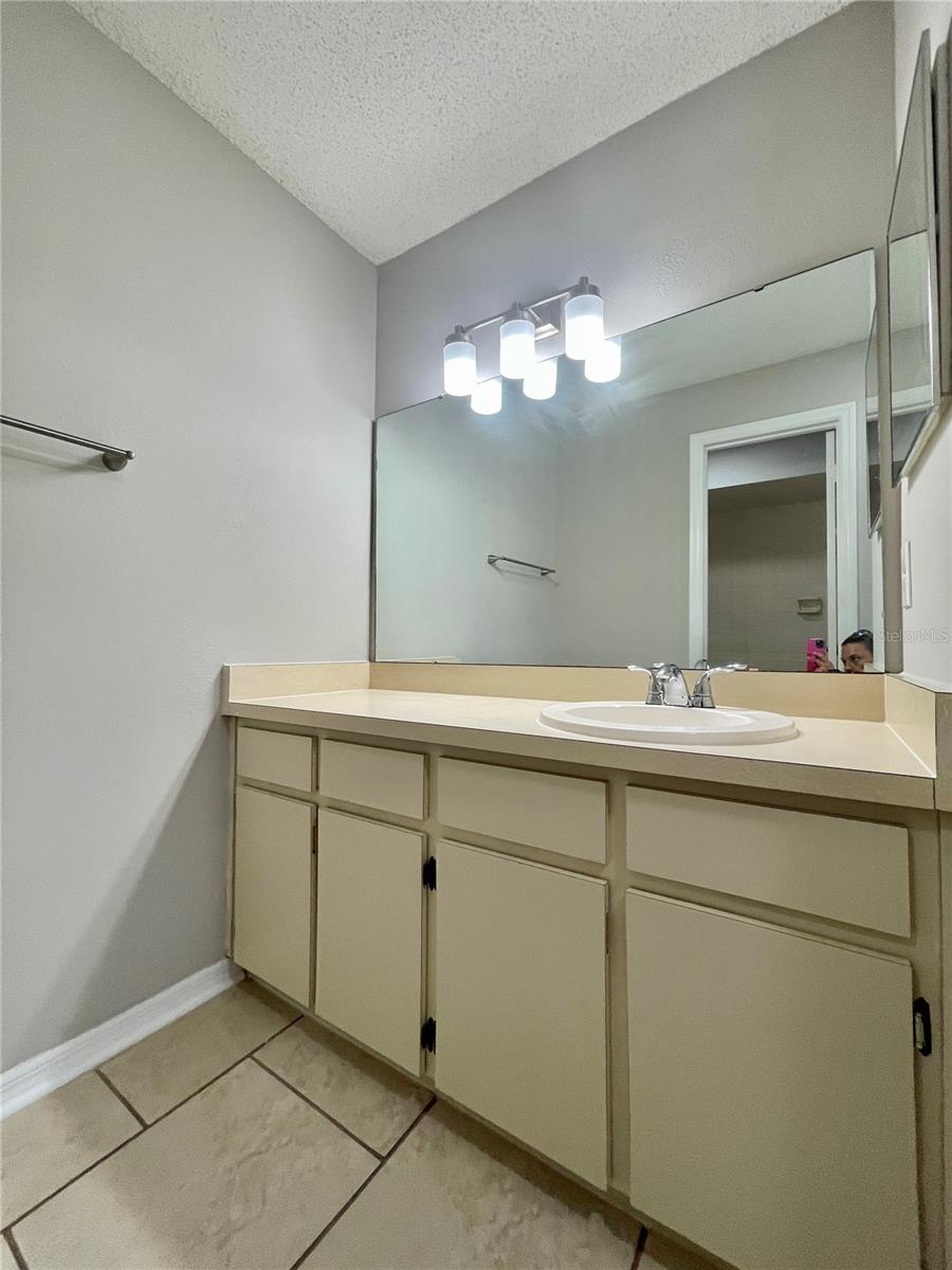 Image 19 of 27 For 638 Warrenton Road