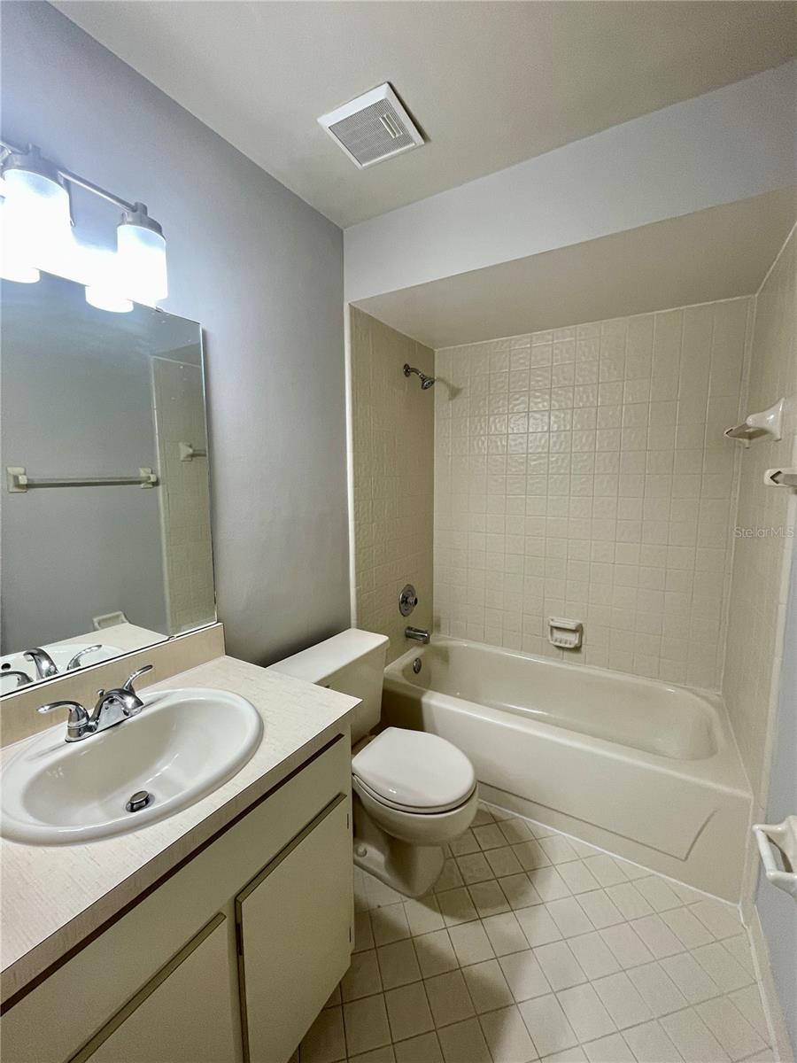 Image 22 of 27 For 638 Warrenton Road