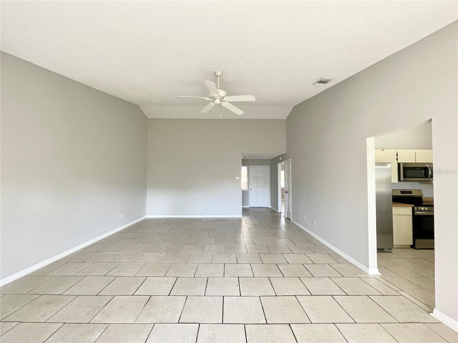 Image 3 of 27 For 638 Warrenton Road
