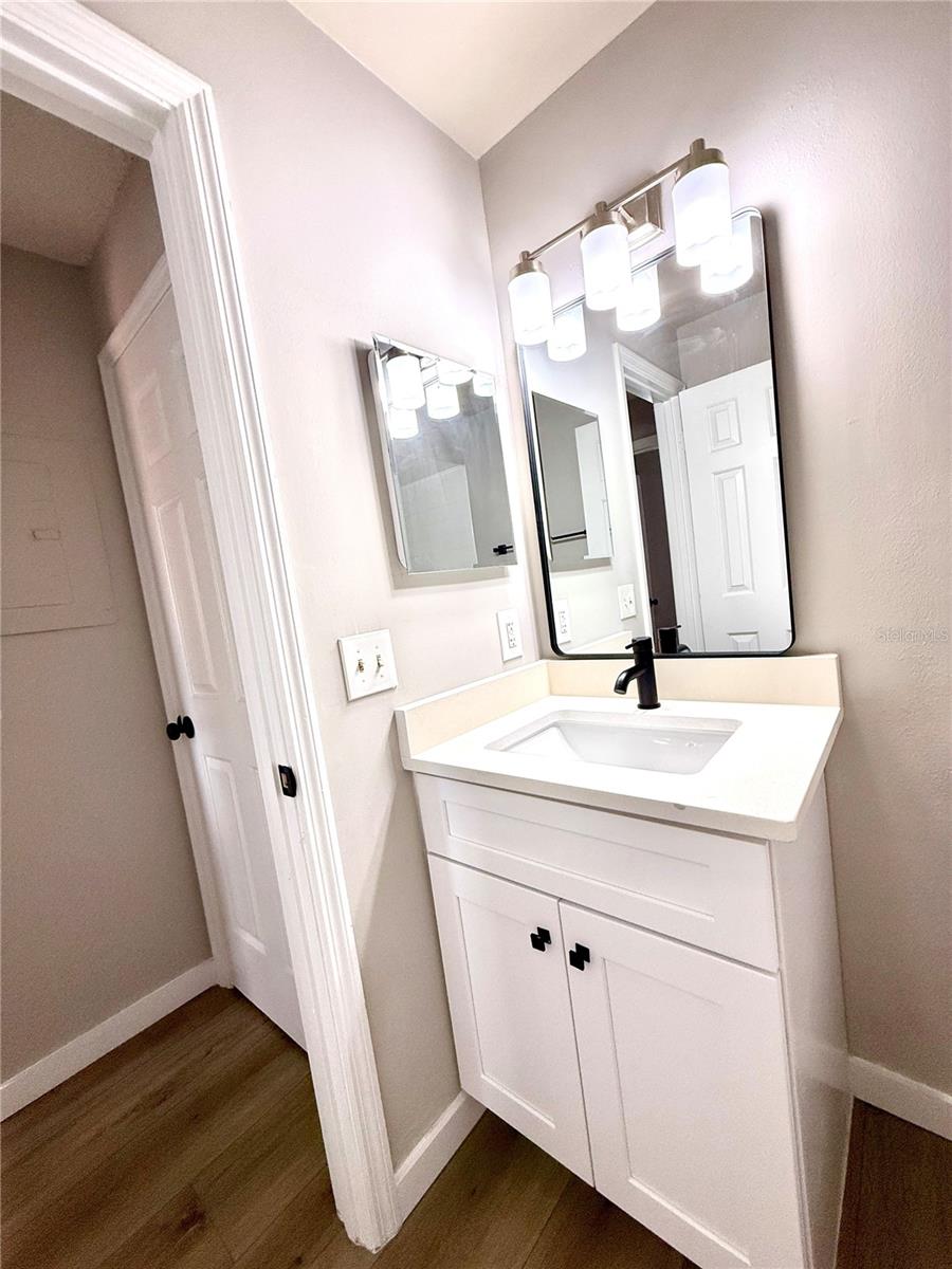 Image 40 of 43 For 638 Warrenton Road