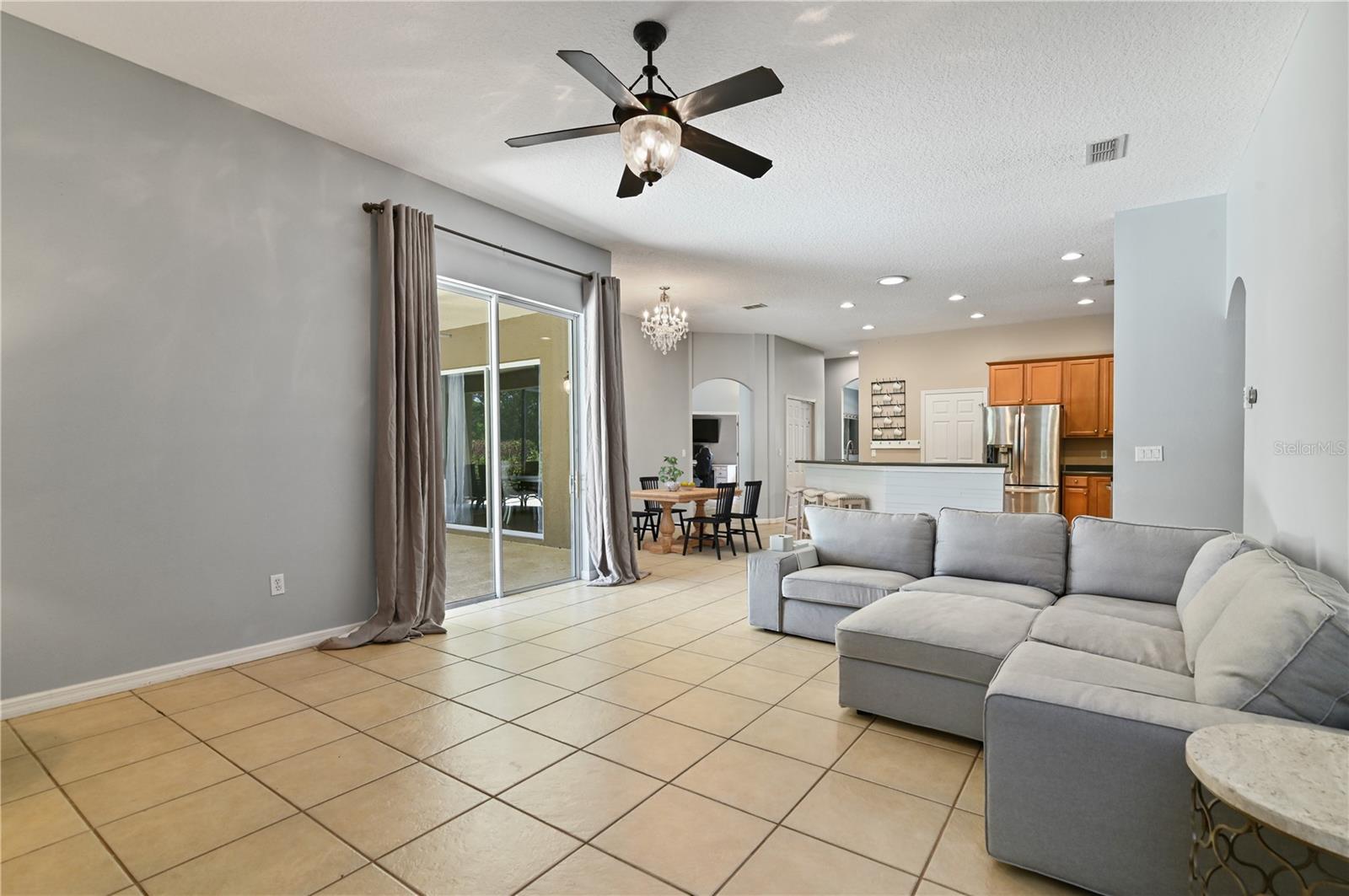 Image 30 of 96 For 640 Brookfield Pl