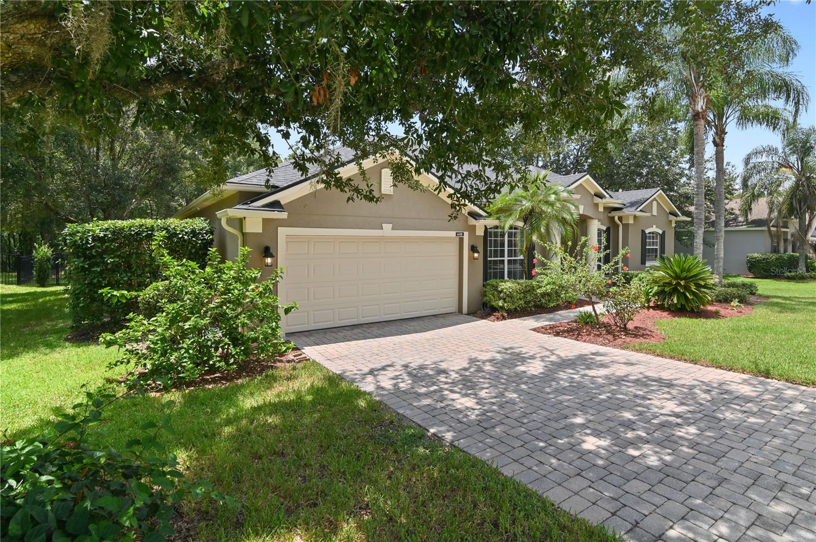 Image 4 of 96 For 640 Brookfield Pl