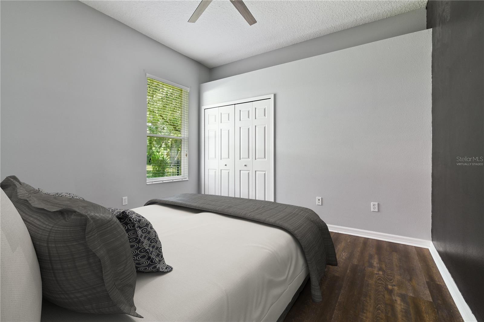 Image 44 of 96 For 640 Brookfield Pl