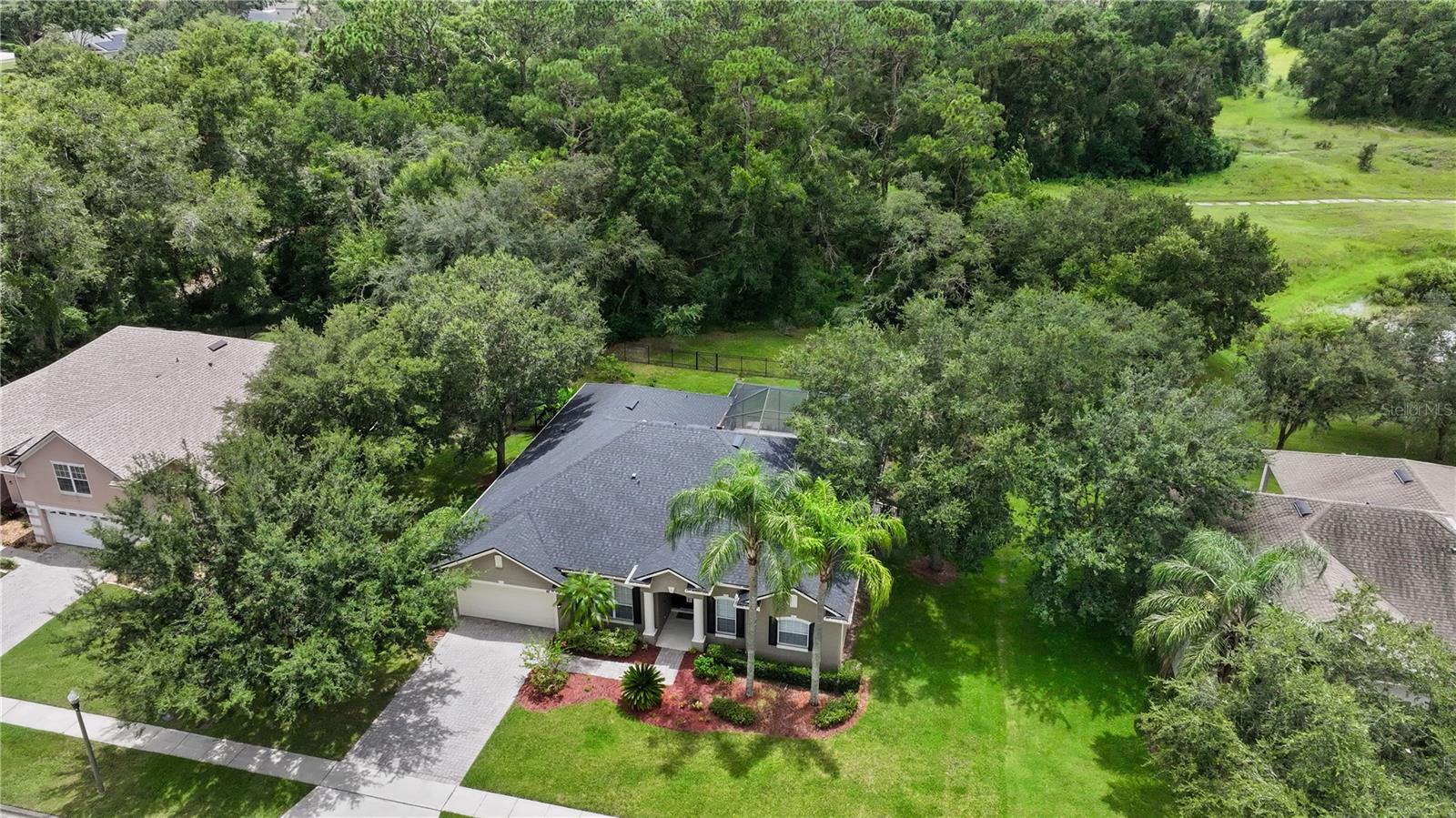 Image 5 of 96 For 640 Brookfield Pl