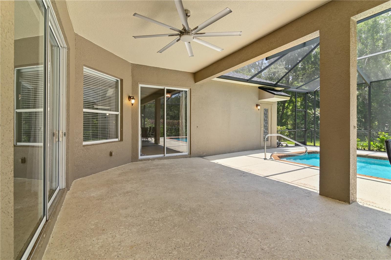 Image 58 of 96 For 640 Brookfield Pl