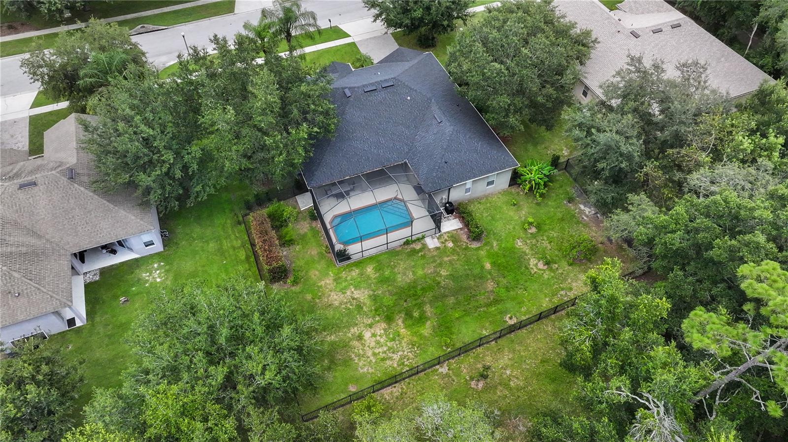 Image 79 of 96 For 640 Brookfield Pl