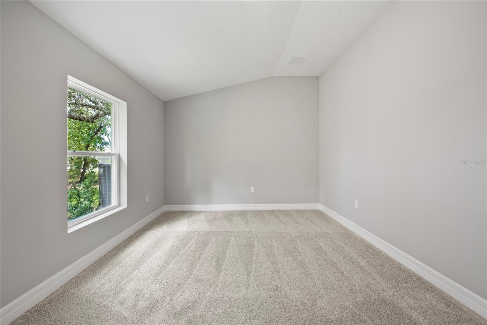 Image 17 of 26 For 53 Woodfield Circle