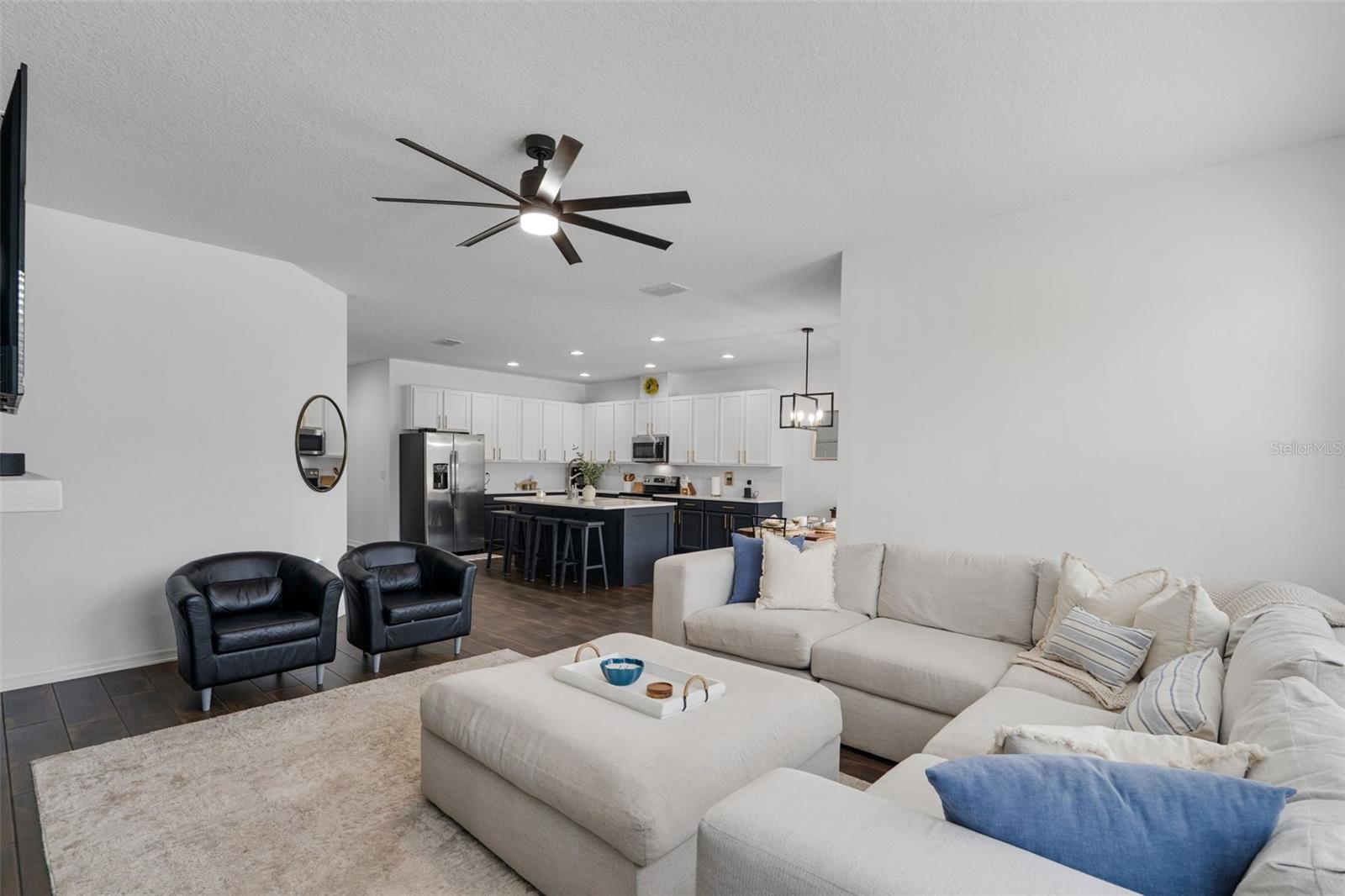 Image 12 of 59 For 17242 Hickory Wind Dr