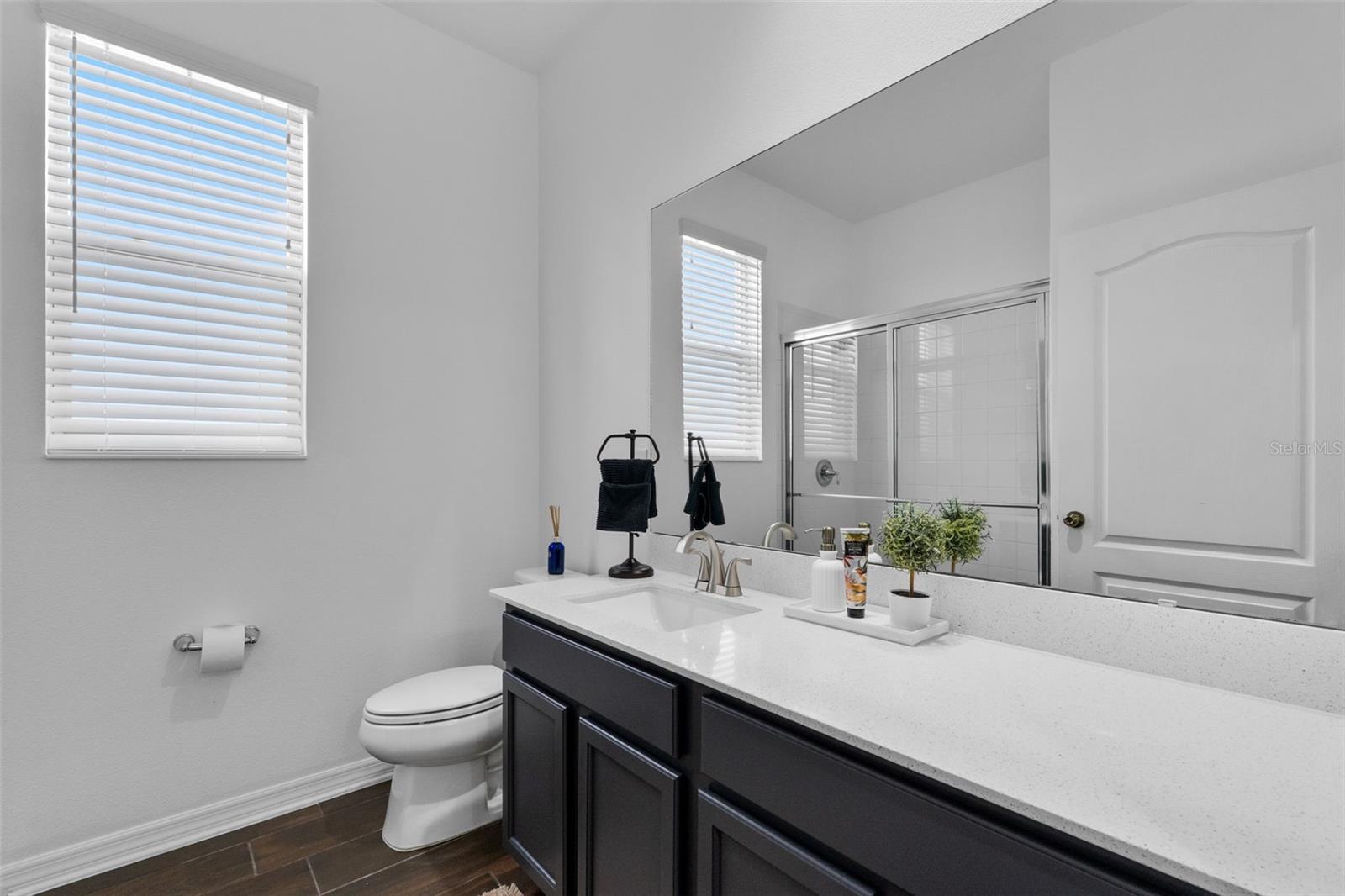 Image 23 of 59 For 17242 Hickory Wind Dr
