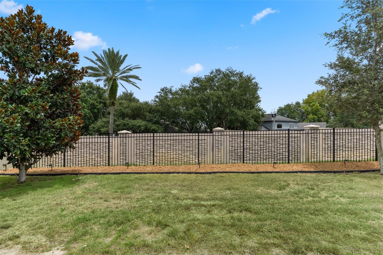 Image 40 of 59 For 17242 Hickory Wind Dr