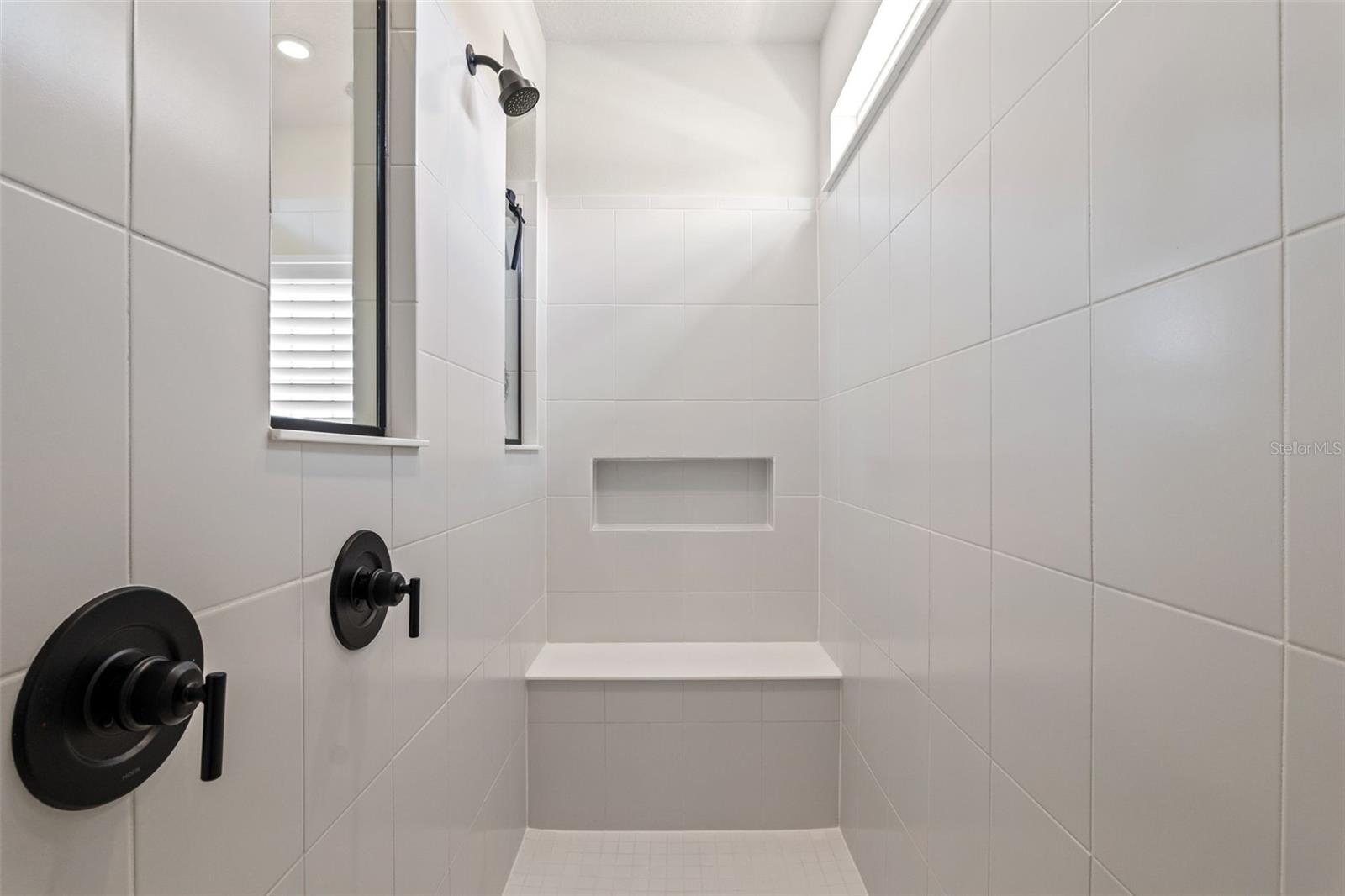Image 33 of 78 For 16142 Bowline Street