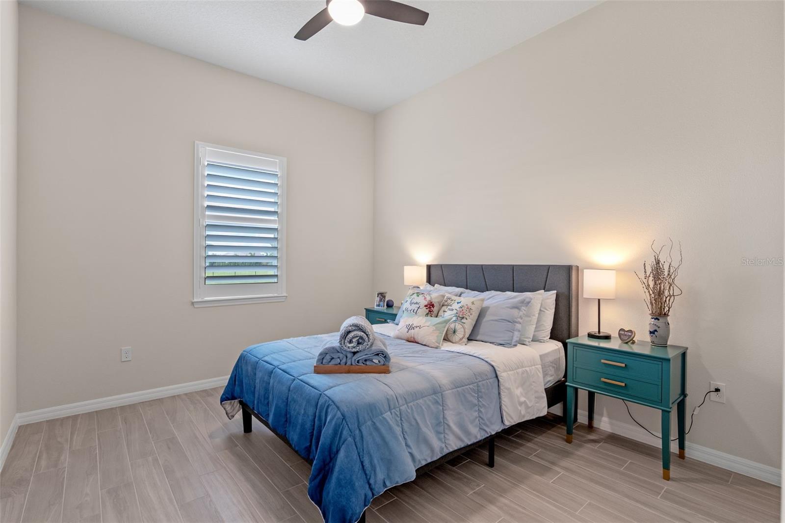 Image 47 of 78 For 16142 Bowline Street