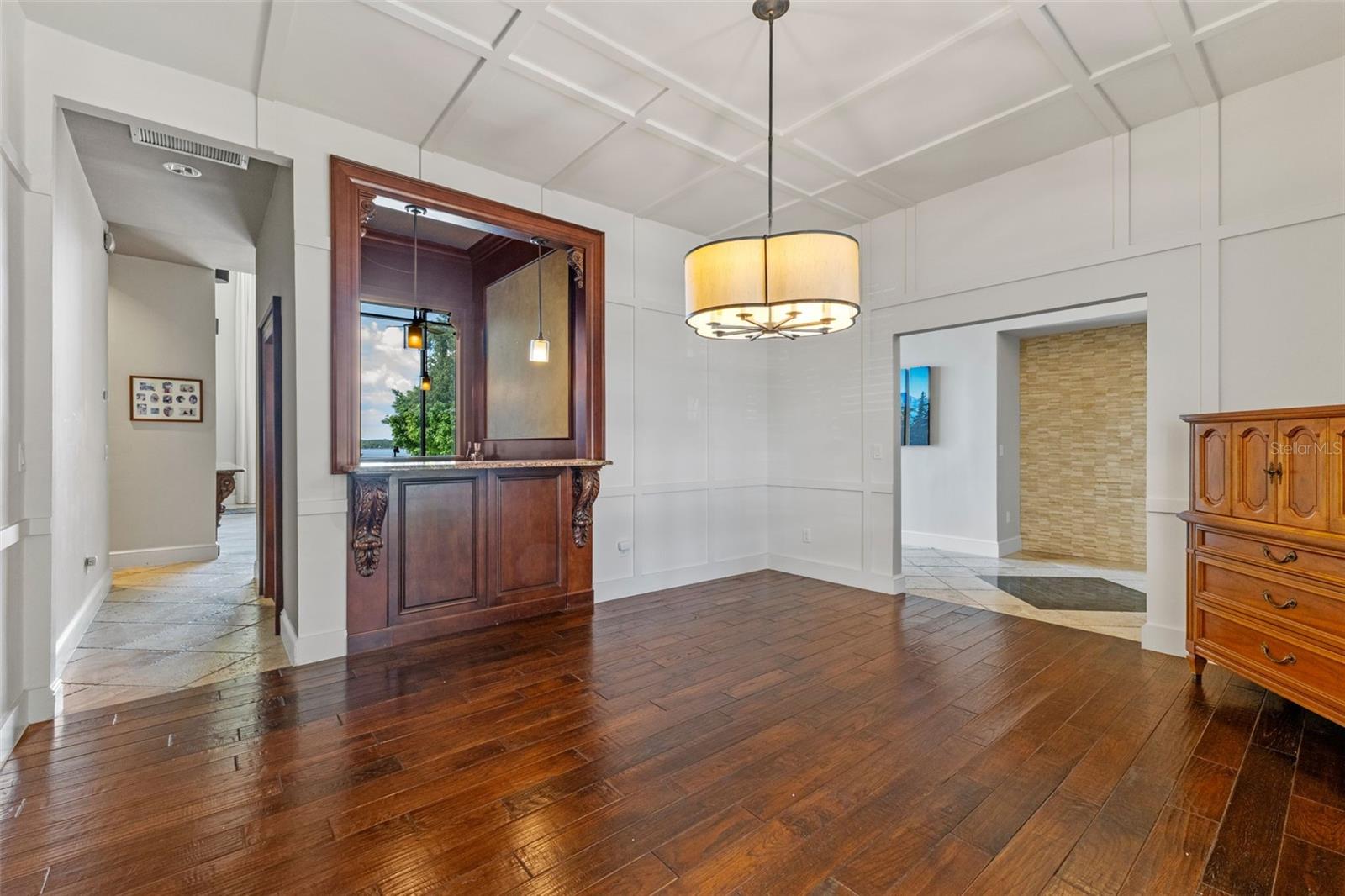 Image 11 of 93 For 10545 Down Lakeview Circle