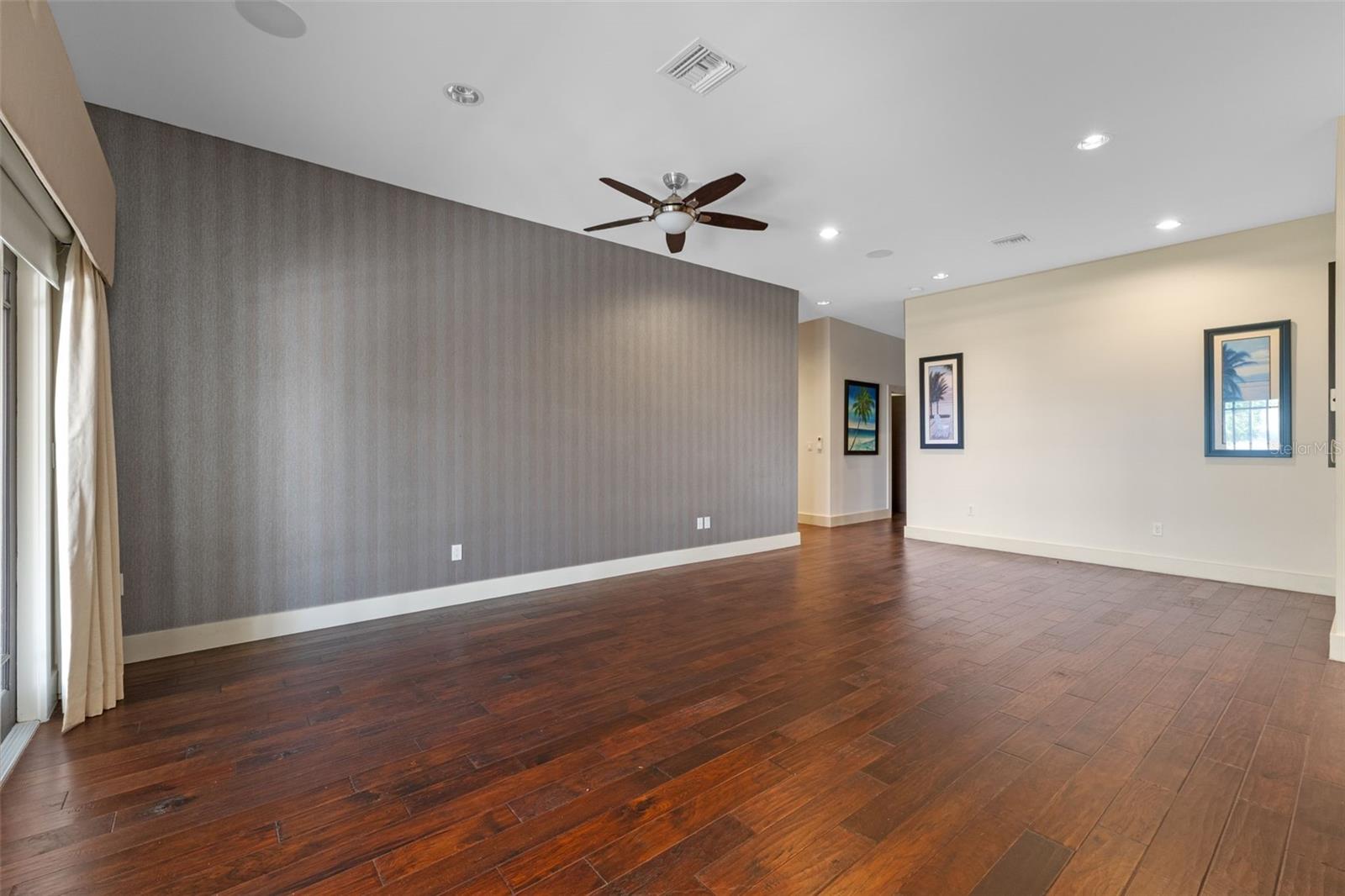 Image 42 of 93 For 10545 Down Lakeview Circle