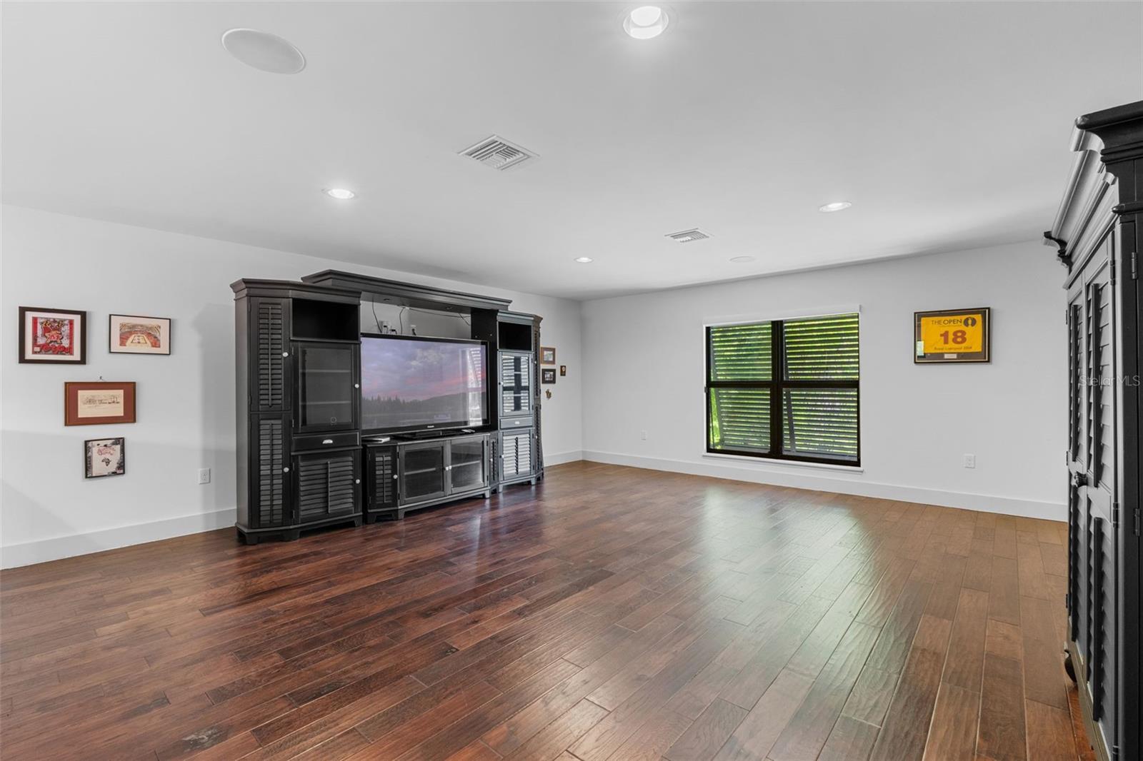 Image 54 of 93 For 10545 Down Lakeview Circle