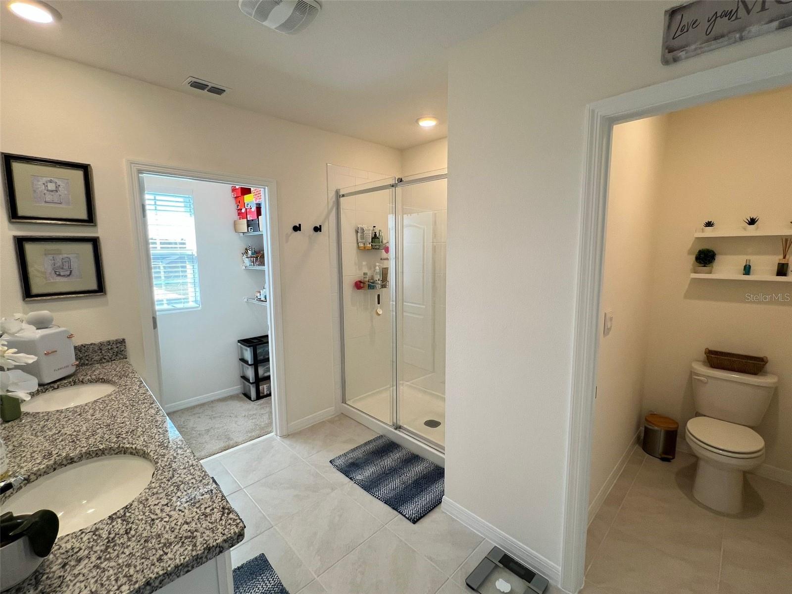 Image 21 of 42 For 5585 Winona Drive