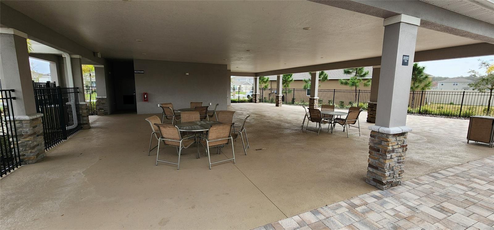 Image 33 of 42 For 5585 Winona Drive