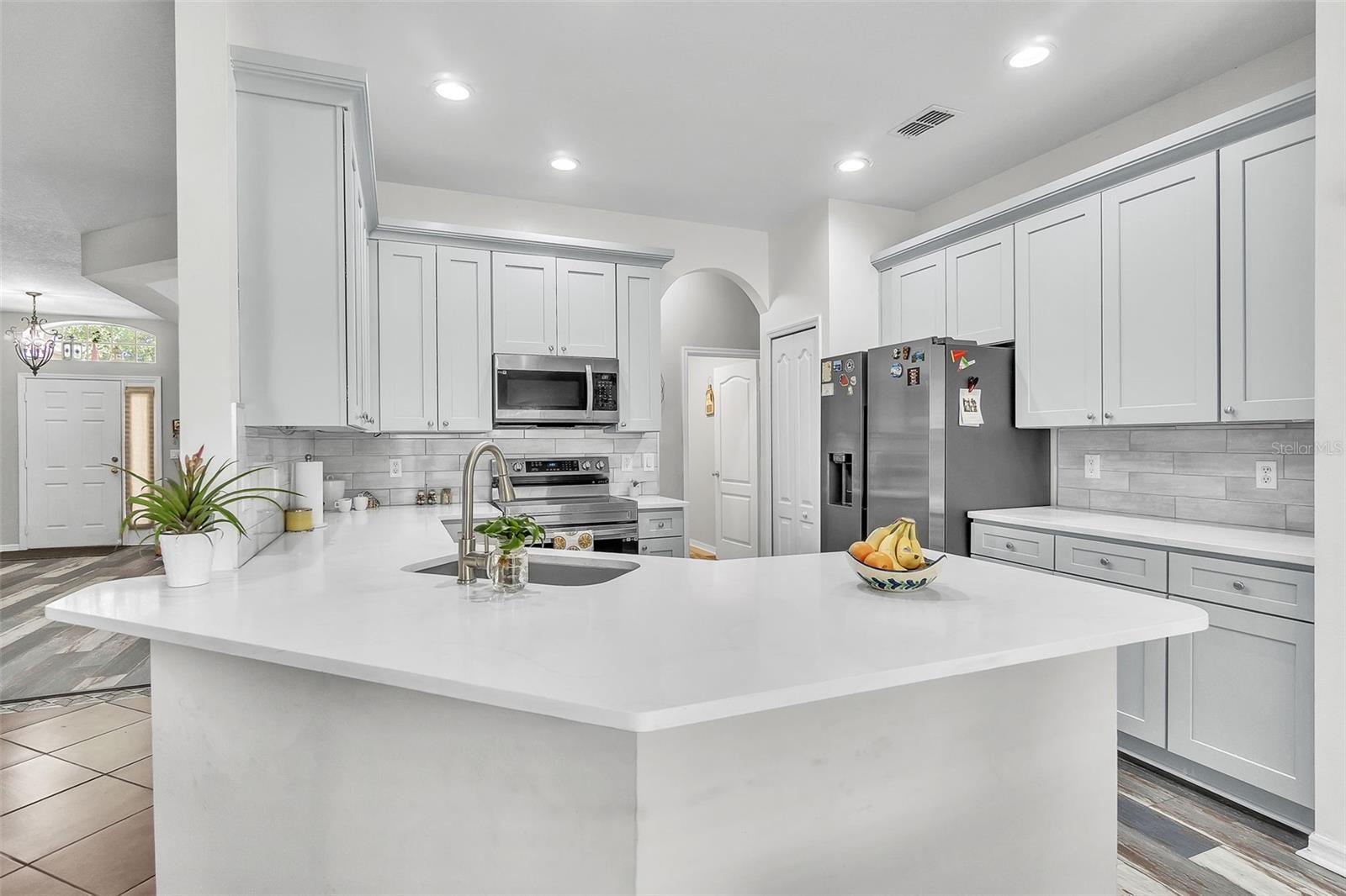 Image 15 of 39 For 405 Kehoe Boulevard