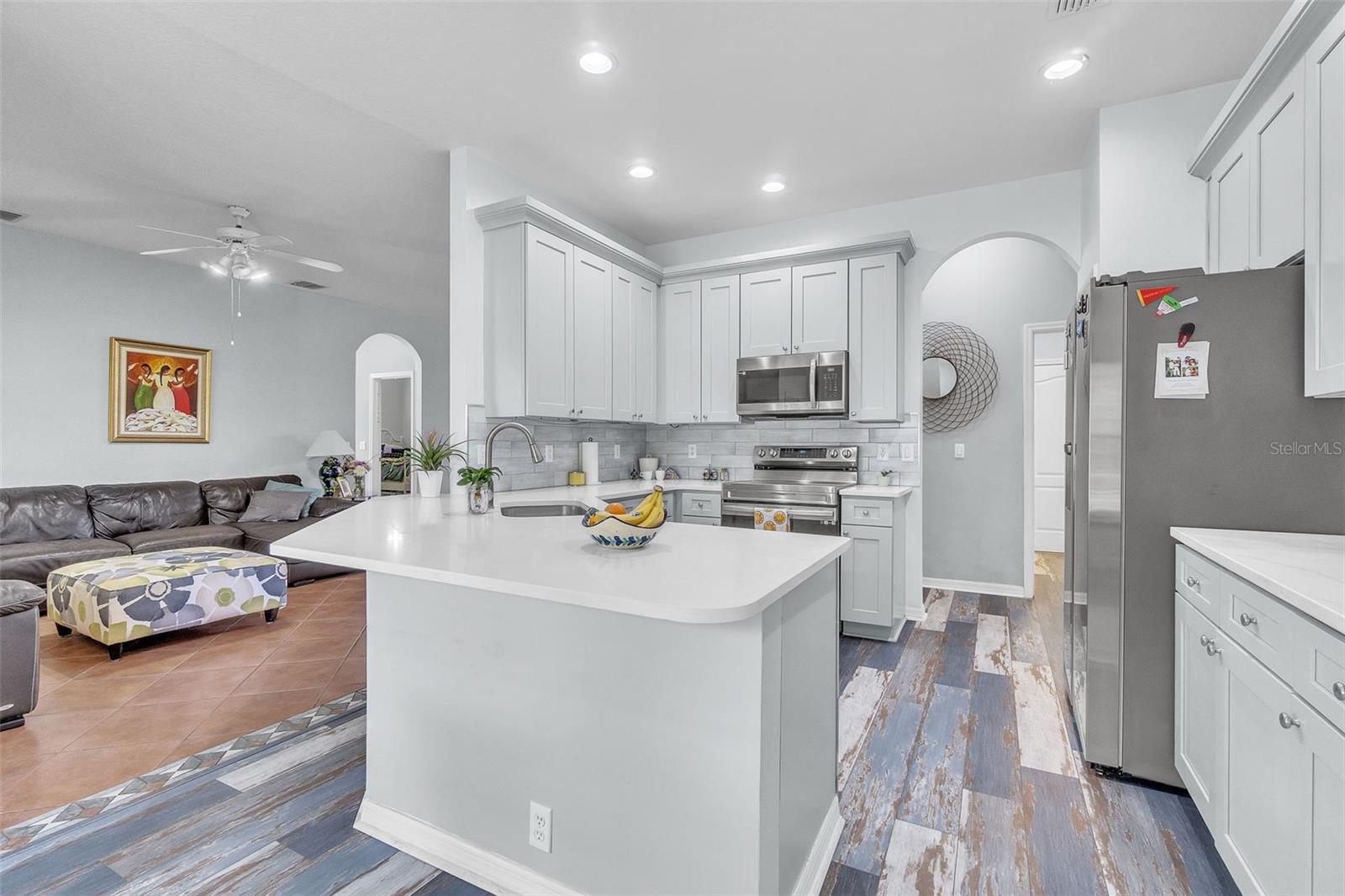 Image 17 of 39 For 405 Kehoe Boulevard