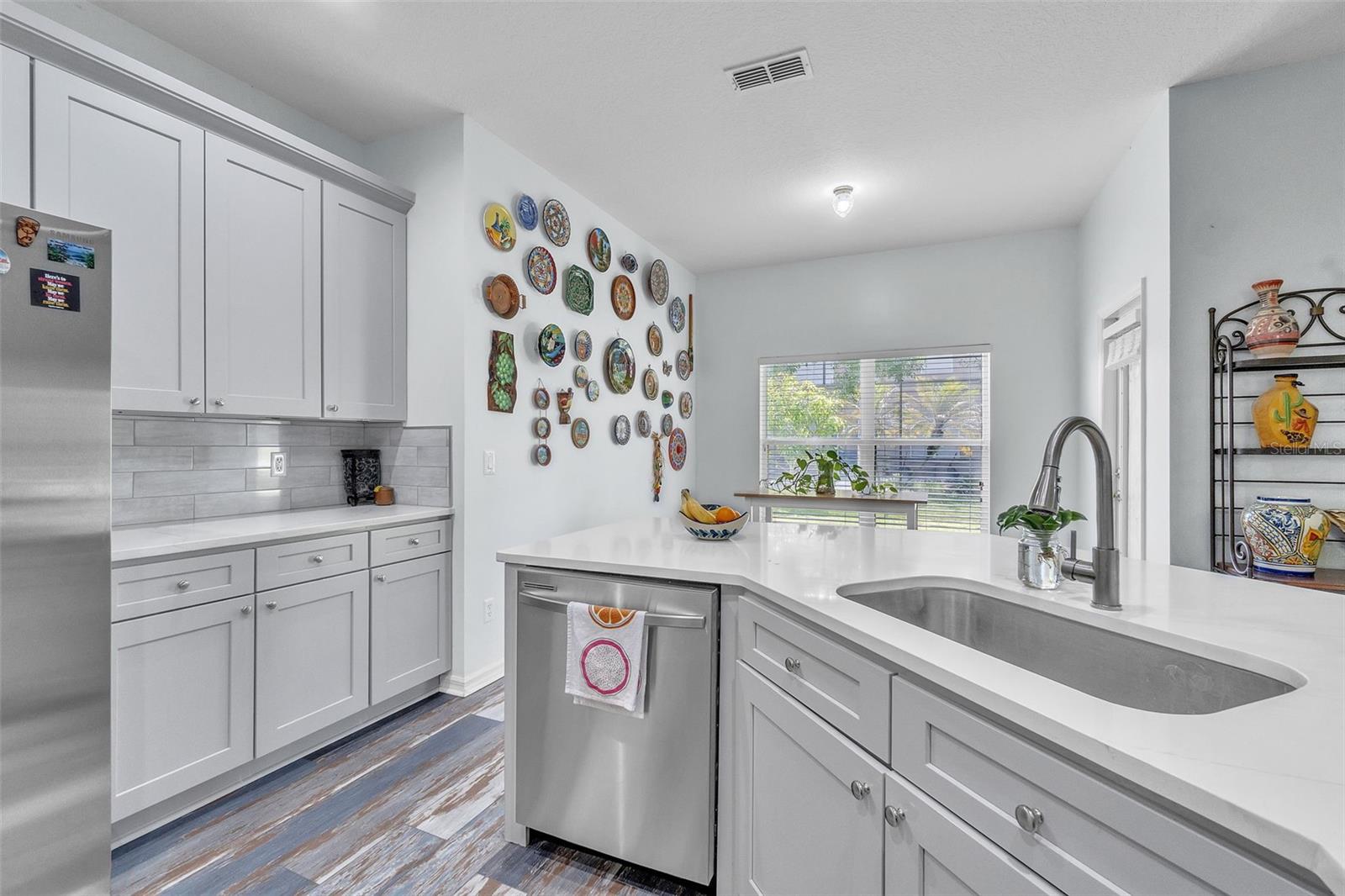 Image 19 of 39 For 405 Kehoe Boulevard