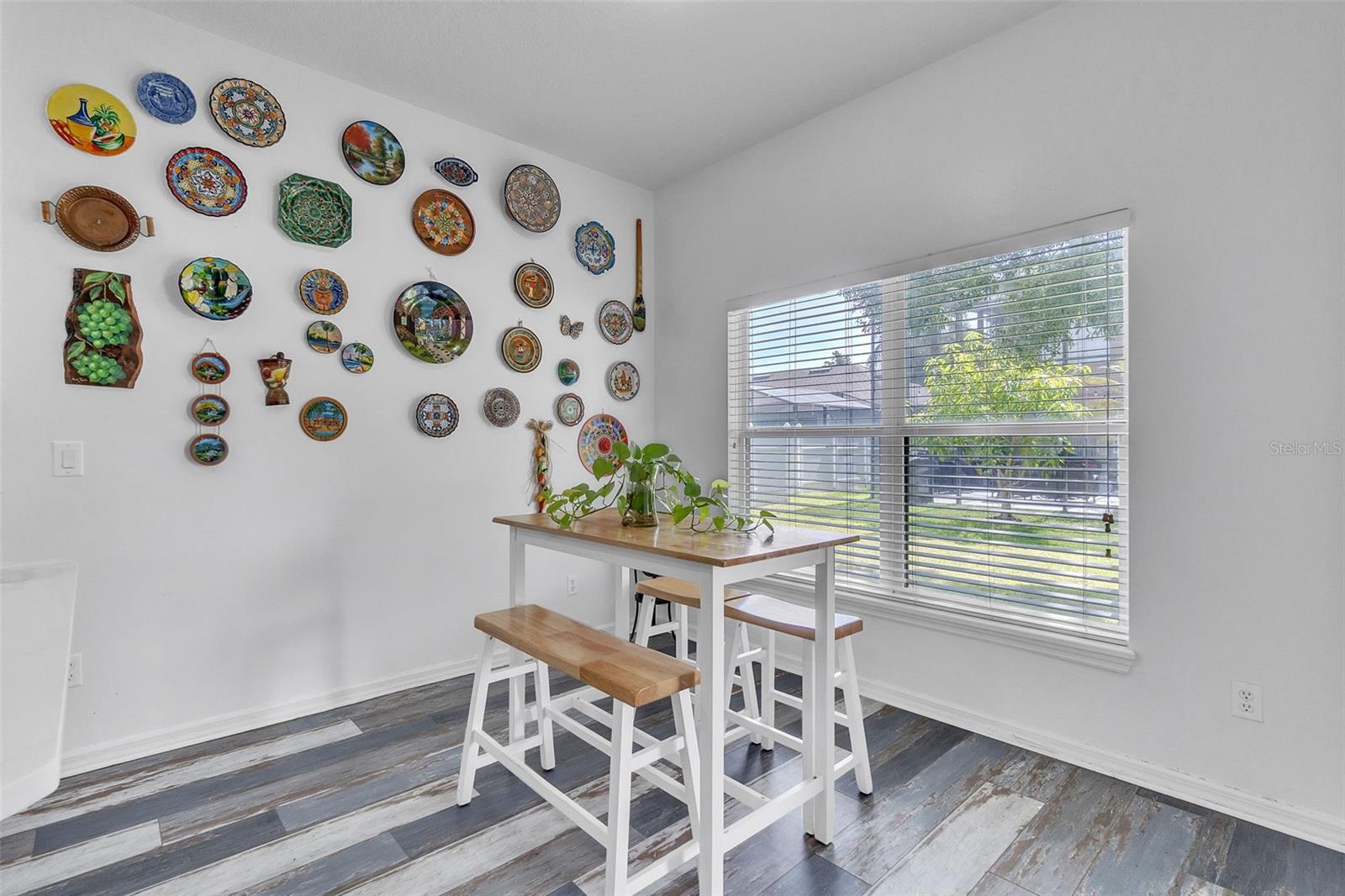 Image 20 of 39 For 405 Kehoe Boulevard