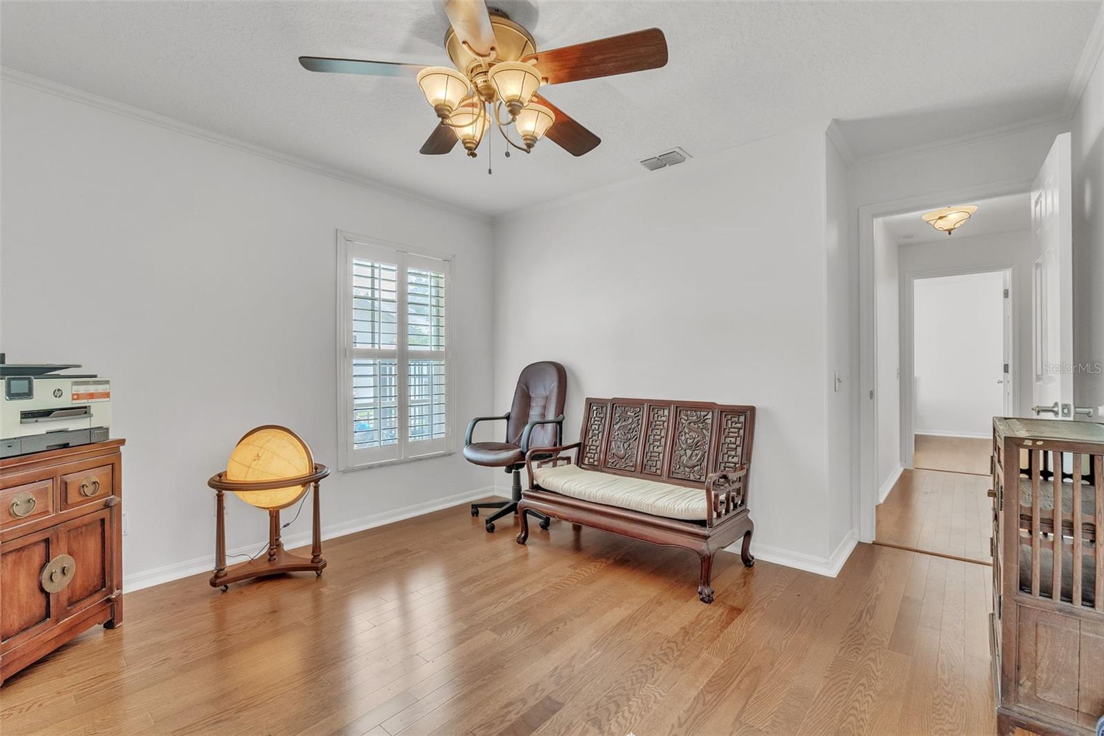 Image 31 of 61 For 413 Horseshoe Lane Ne