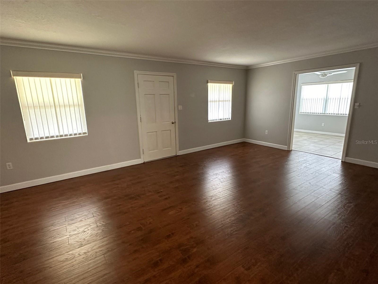 Image 6 of 19 For 316 Crystal Drive