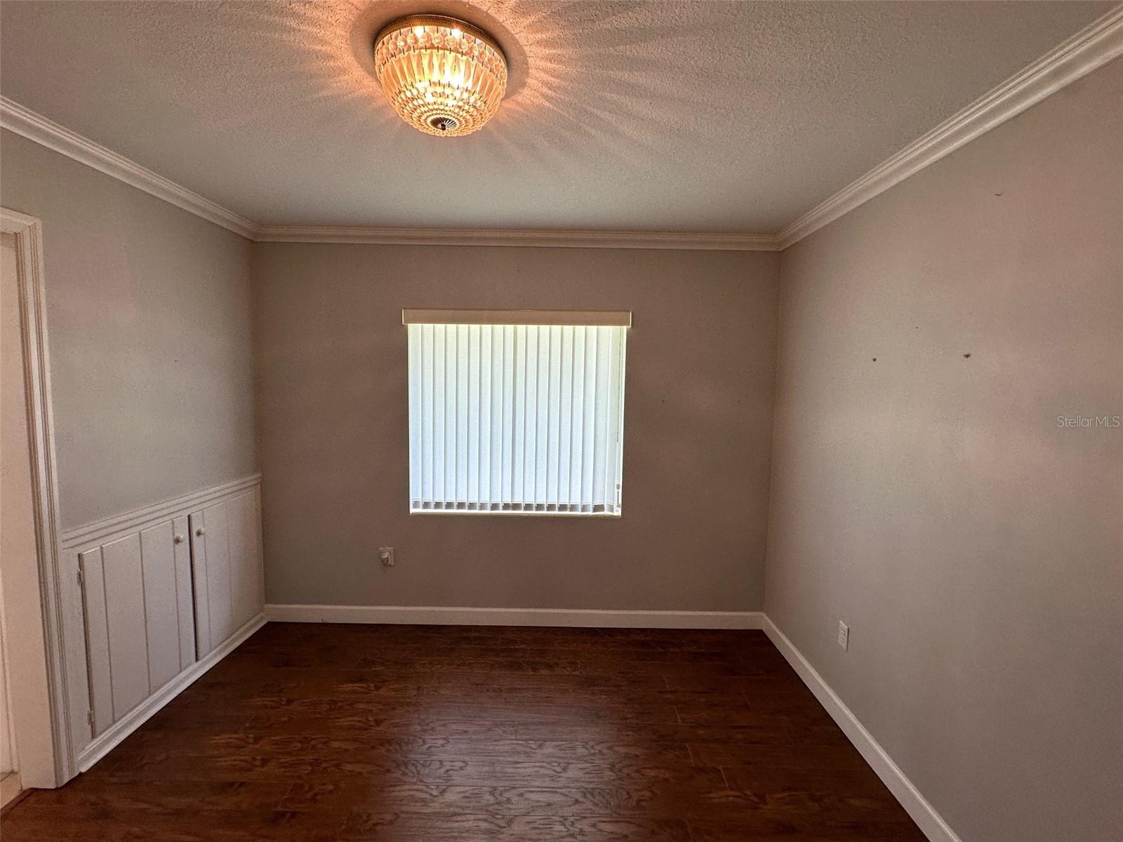 Image 8 of 19 For 316 Crystal Drive