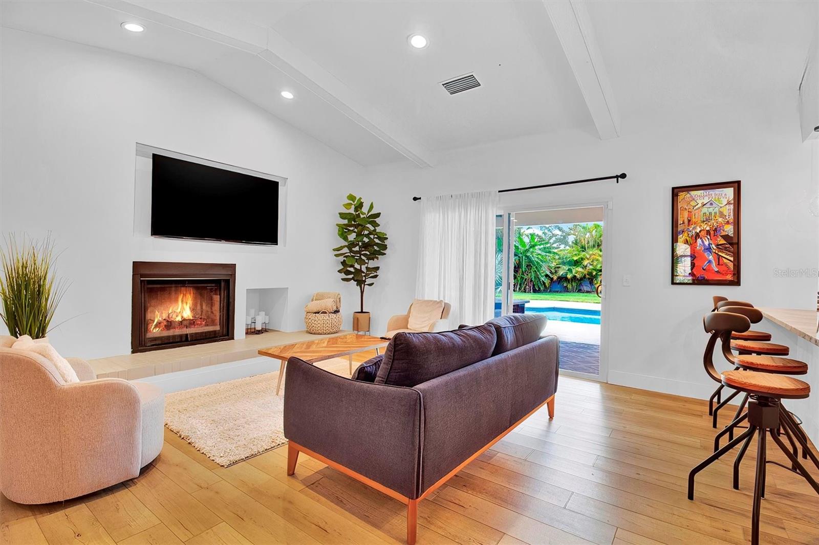 Image 10 of 51 For 4101 39th Avenue S