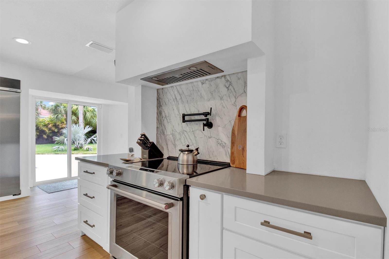 Image 18 of 51 For 4101 39th Avenue S