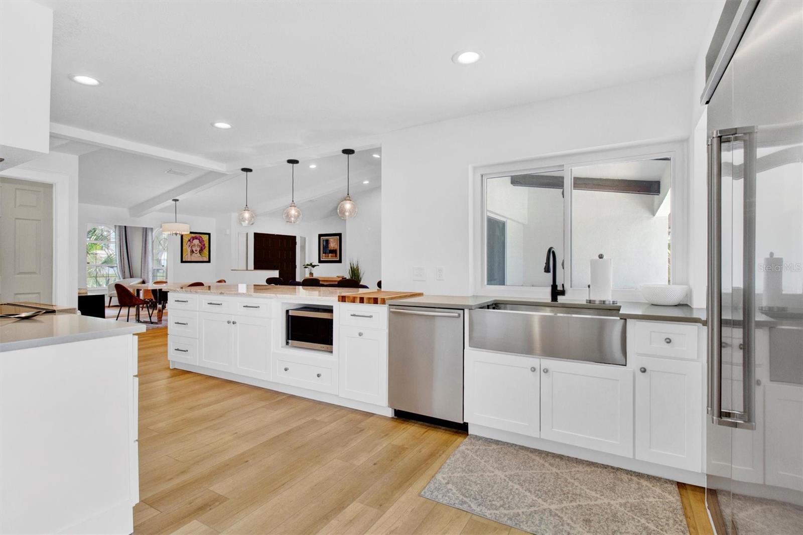 Image 21 of 51 For 4101 39th Avenue S