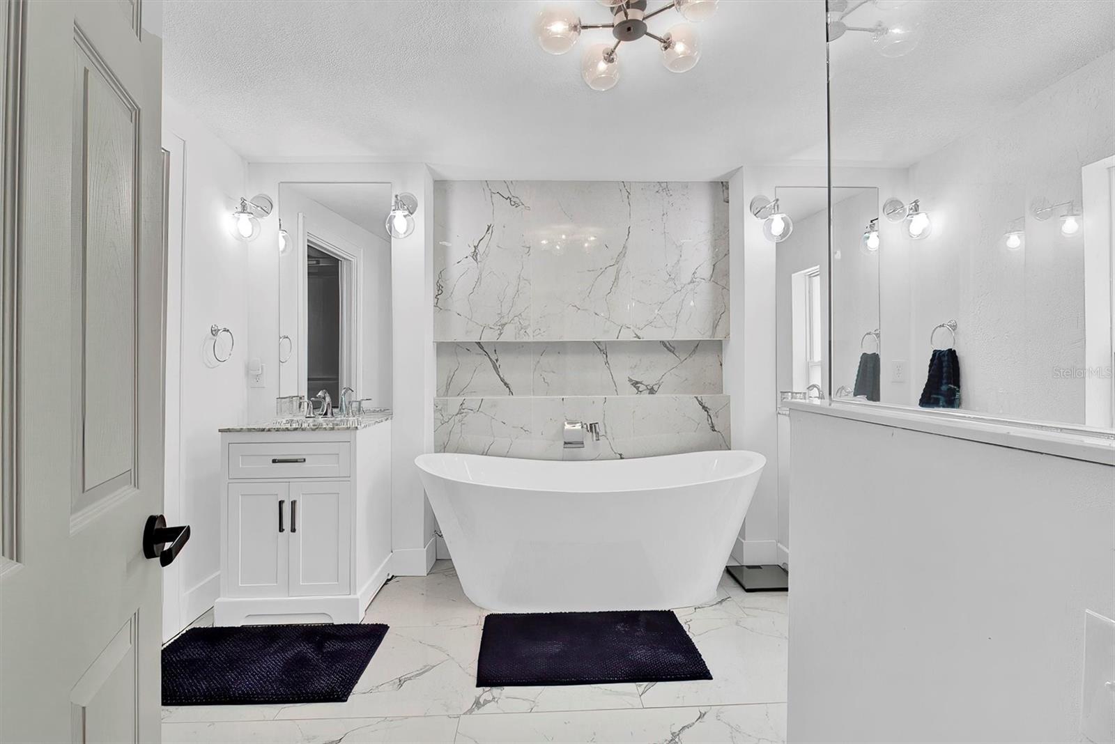 Image 31 of 51 For 4101 39th Avenue S