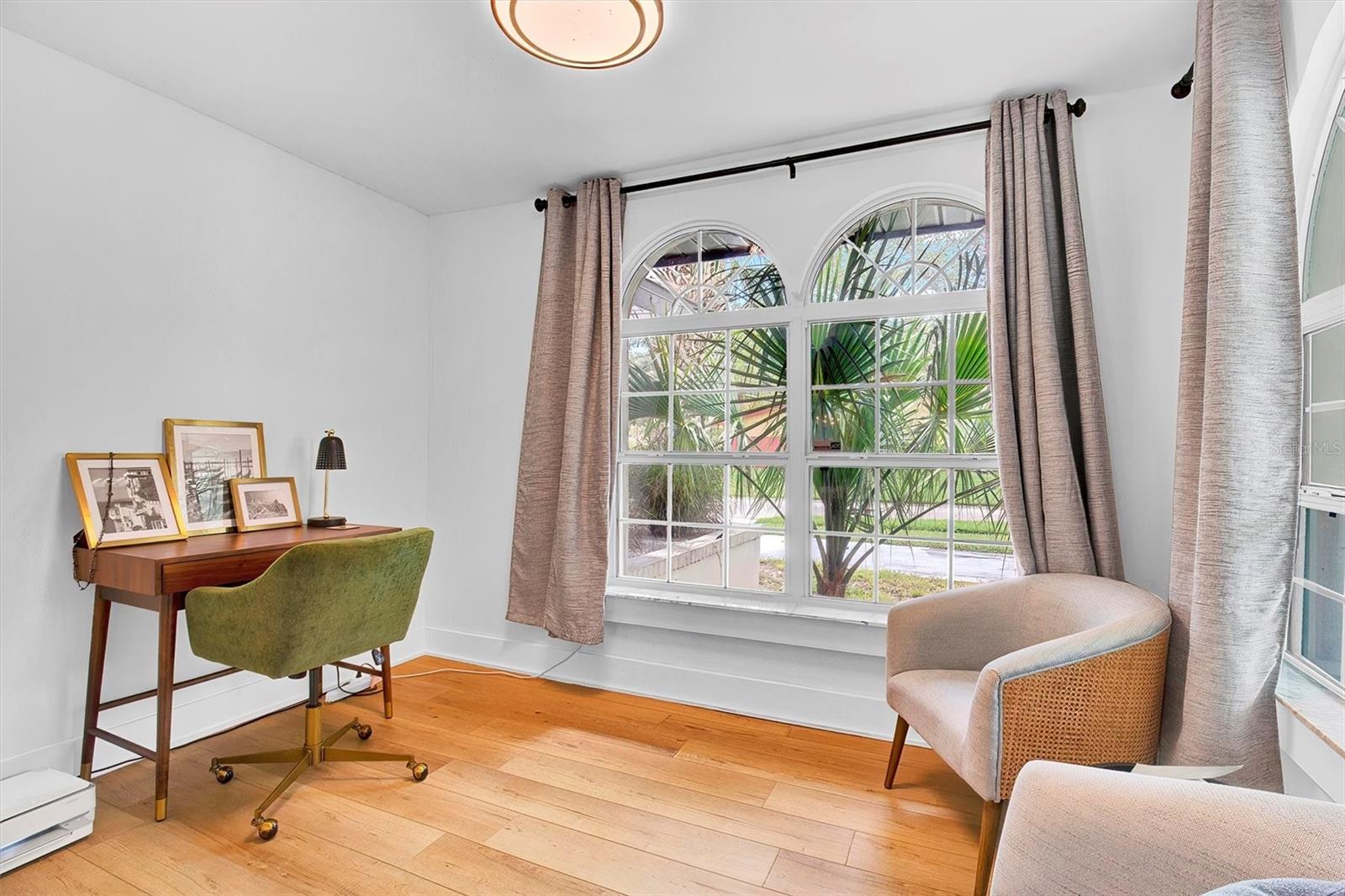 Image 6 of 51 For 4101 39th Avenue S