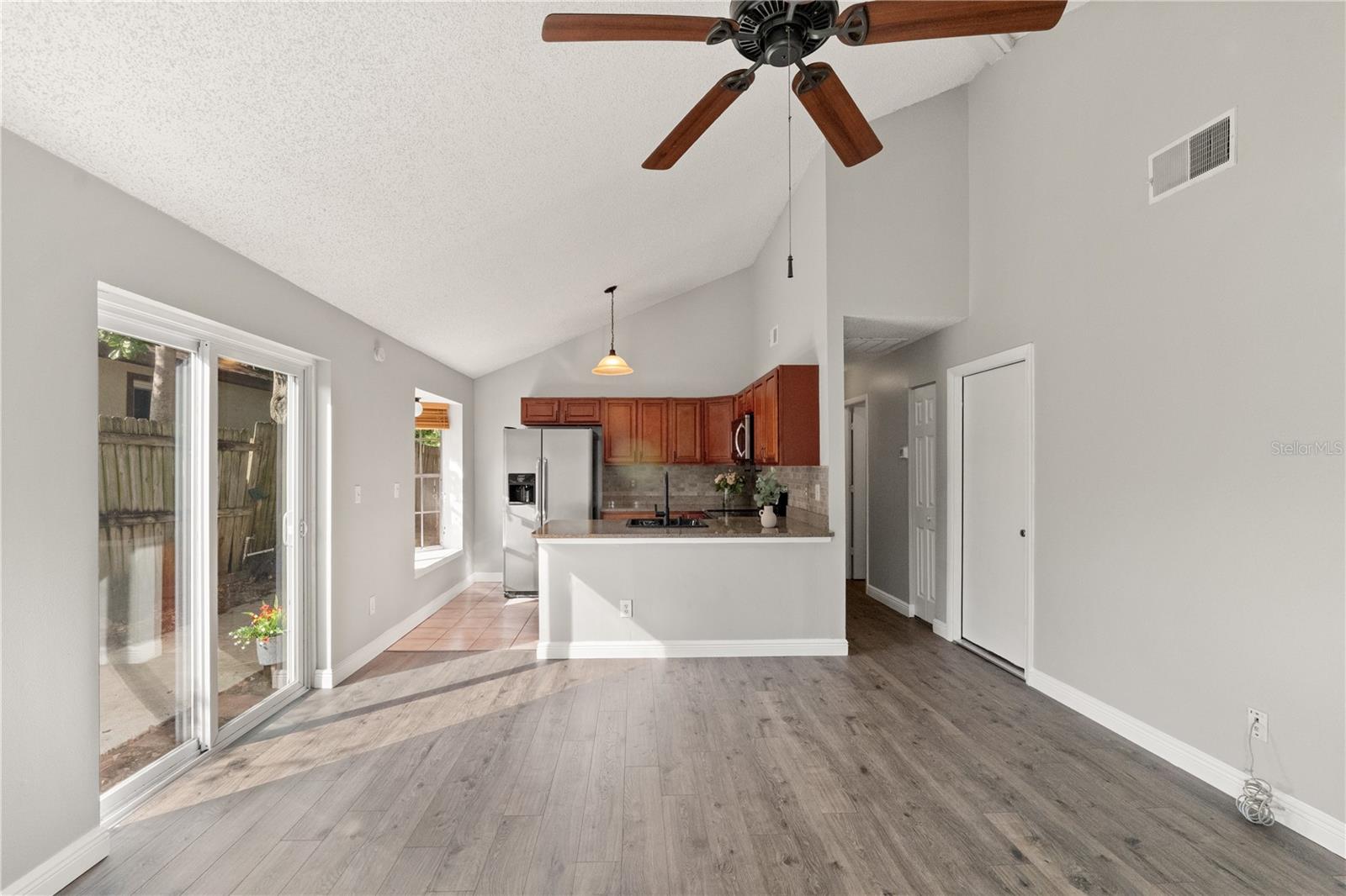 Image 4 of 32 For 2730 Langstaff Drive