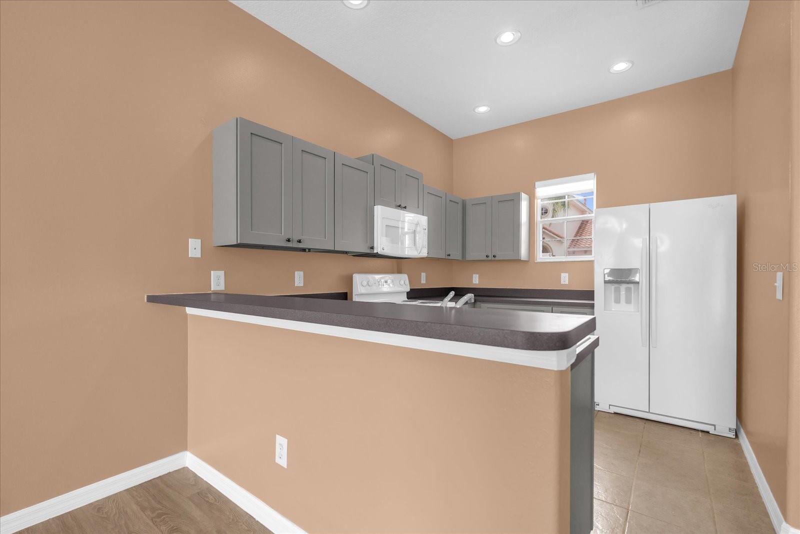 Image 8 of 40 For 516 Brunello Drive