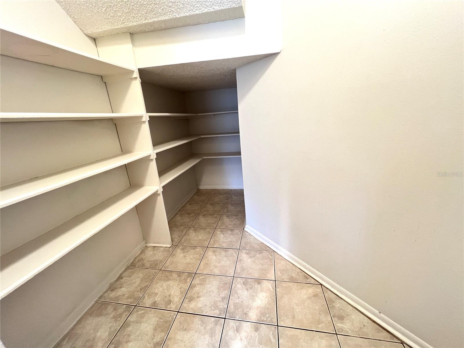 Image 10 of 22 For 332 Goldstone Place
