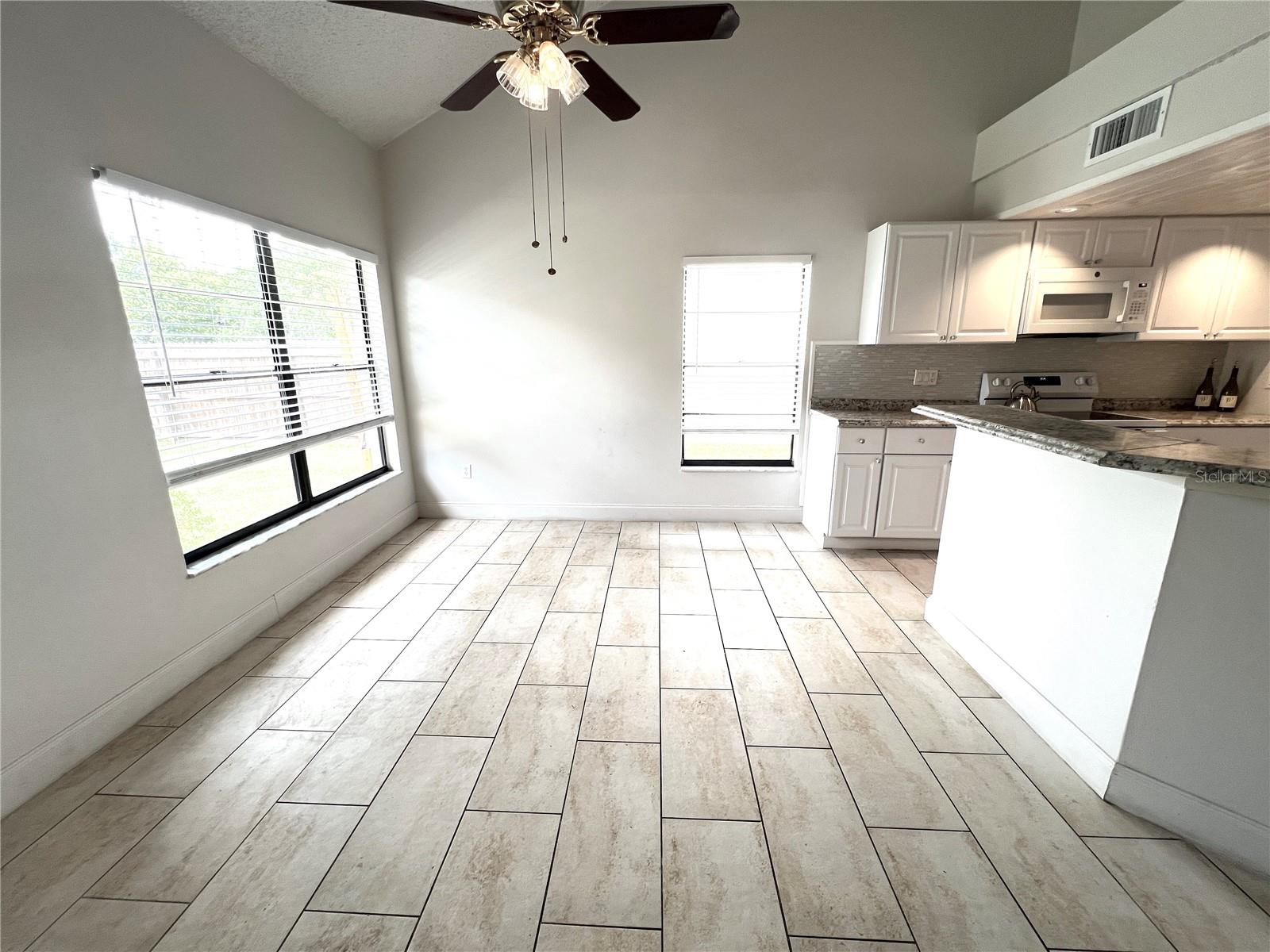 Image 11 of 22 For 332 Goldstone Place