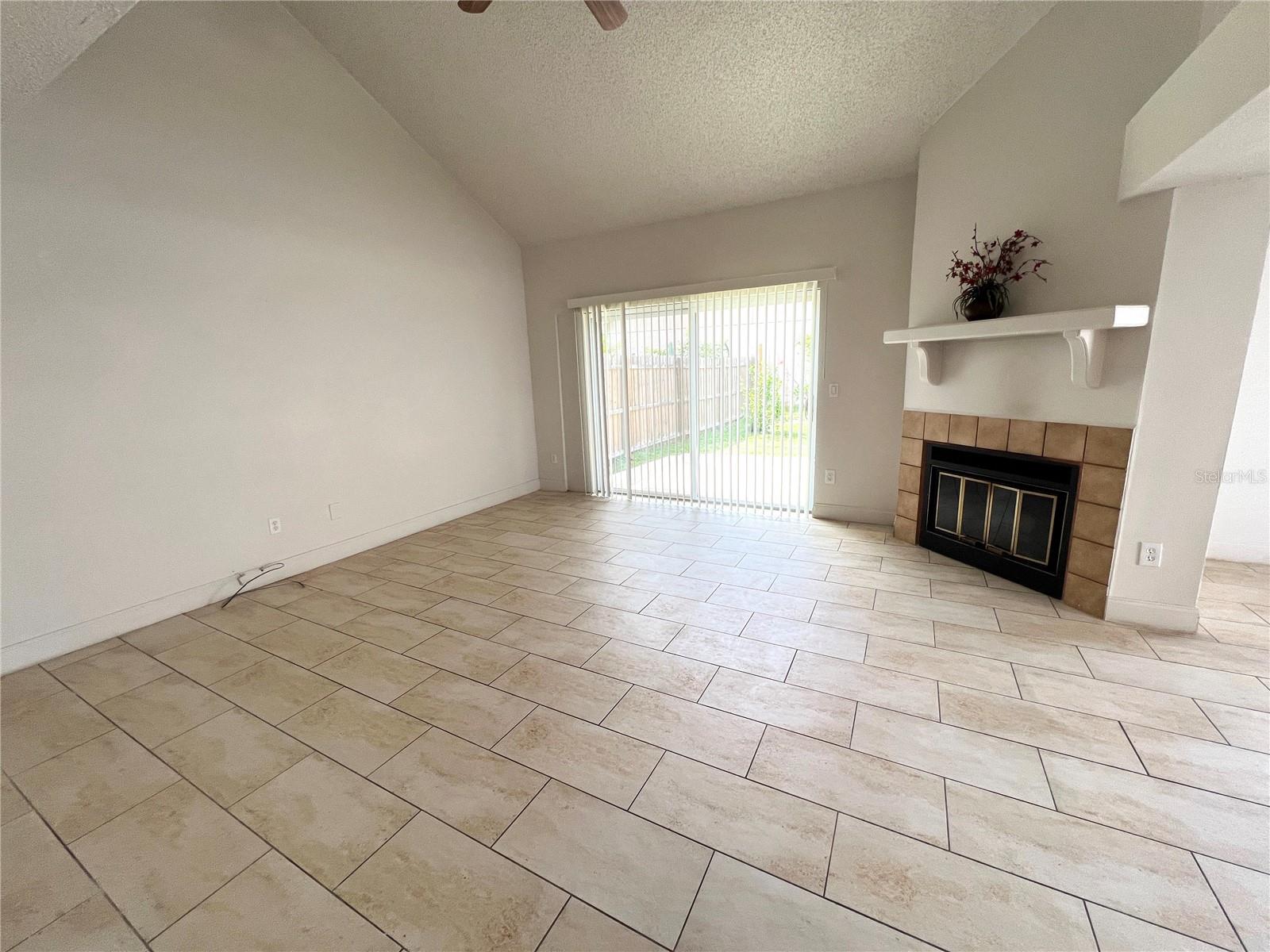 Image 3 of 22 For 332 Goldstone Place