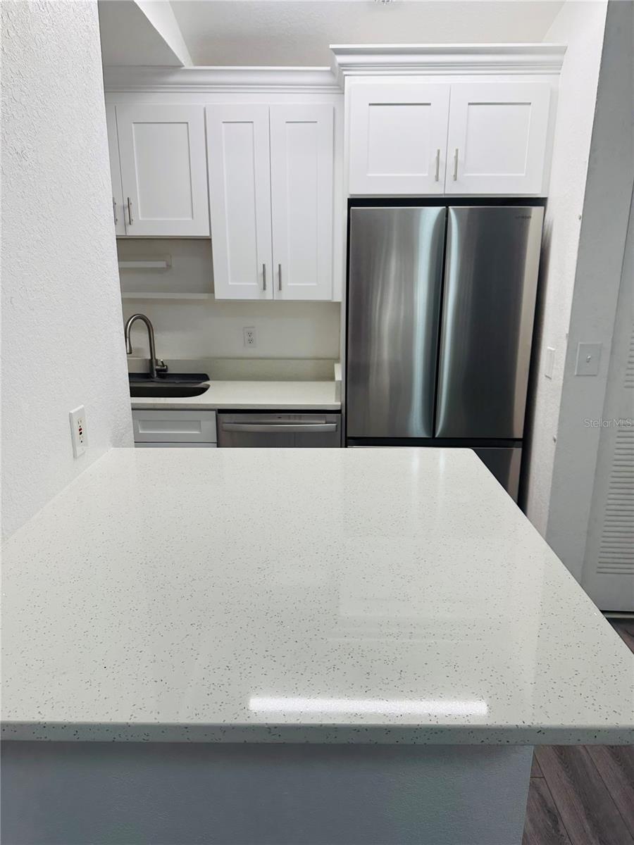 Image 4 of 15 For 6328 Raleigh Street 816