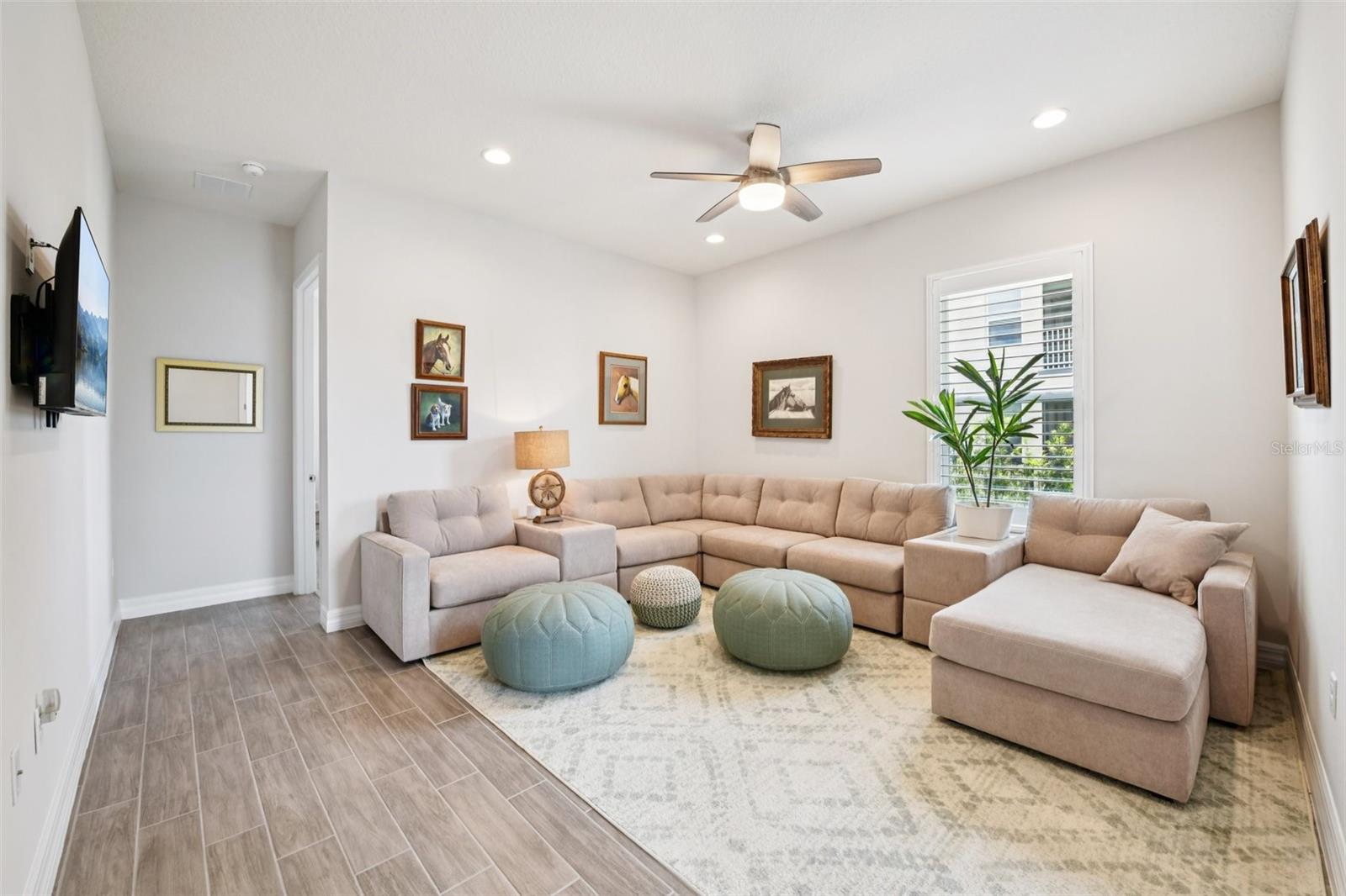 Image 17 of 41 For 17838 Hither Hills Circle